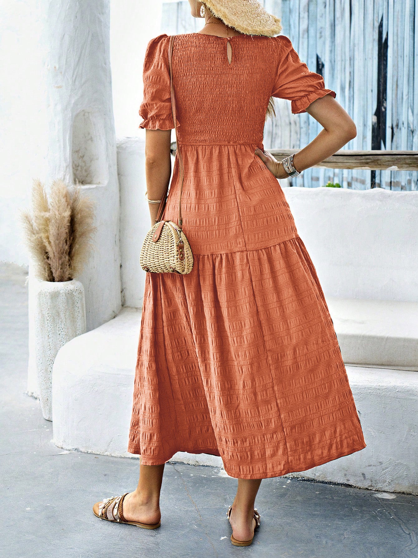 Robe Invitée Mariage PAPAYE à Manches Courtes Encolure Ras du Cou