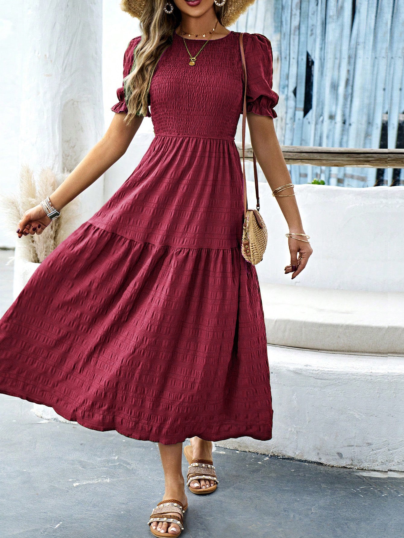 Robe Invitée Mariage BORDEAUX à Manches Courtes Encolure Ras du Cou