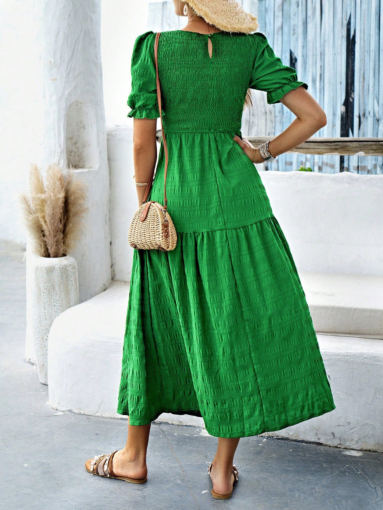 Robe Invitée Mariage Vert à Manches Courtes Encolure Ras du Cou