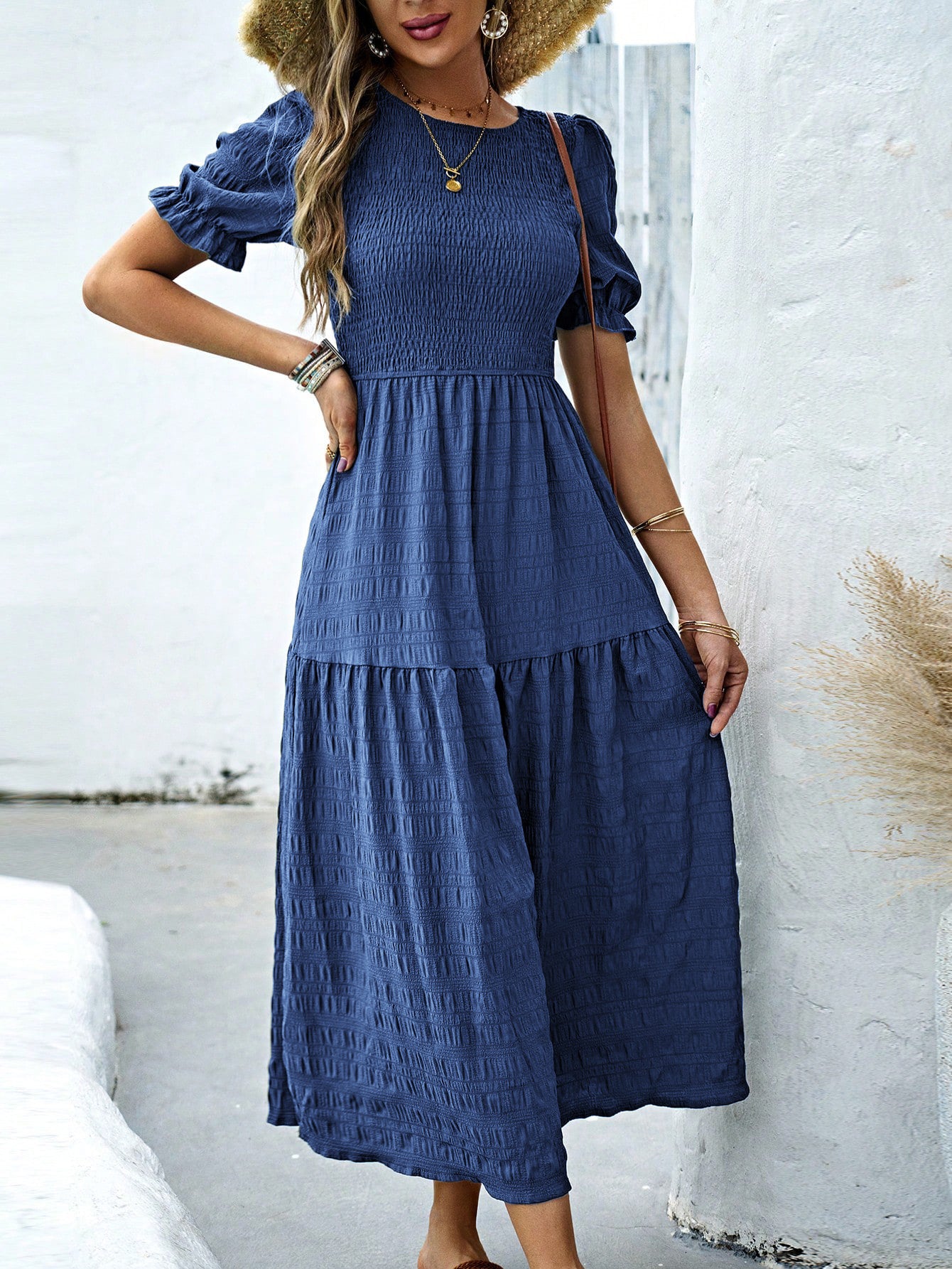 Robe Invitée Mariage Bleu Foncé à Manches Courtes Encolure Ras du Cou
