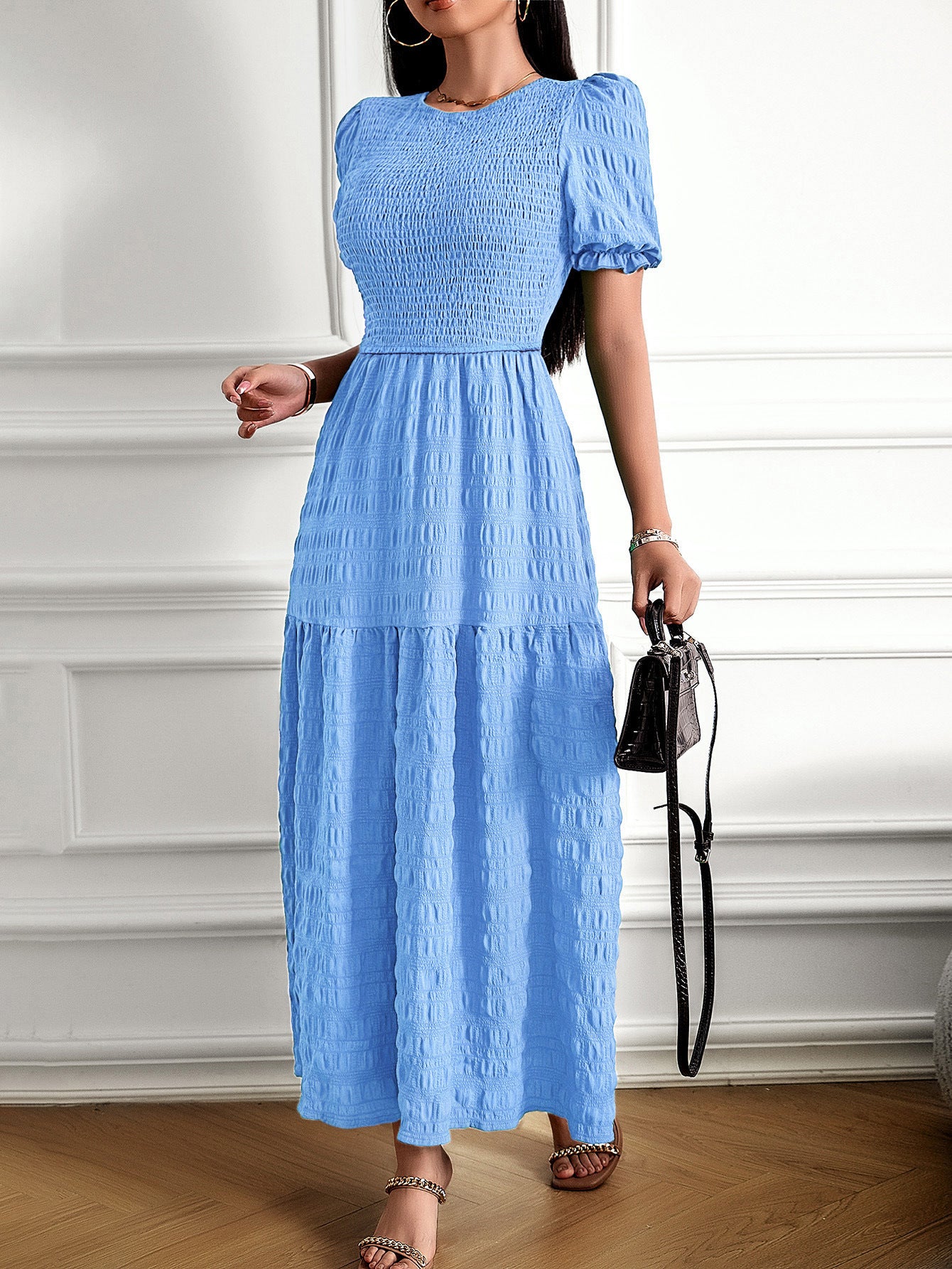 Robe Invitée Mariage Bleu à Manches Courtes Encolure Ras du Cou