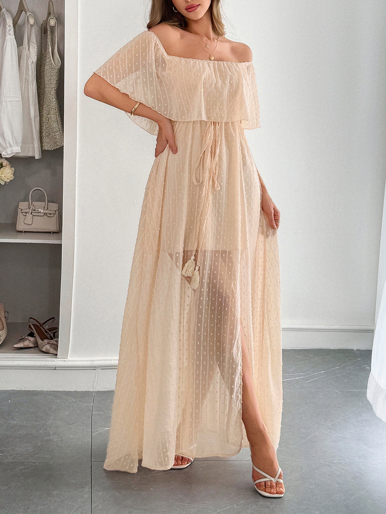 Robe Invitée Mariage PECHE en Tulle Épaules Dénudées Longue