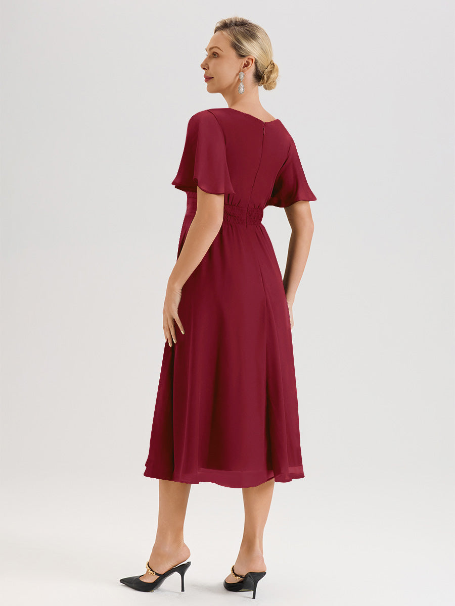 Cicinia Robe Mère De La Mariée Bordeaux En Mousseline Avec Encolure Irrégulière Manches Courtes Longueur Mi-Mollet