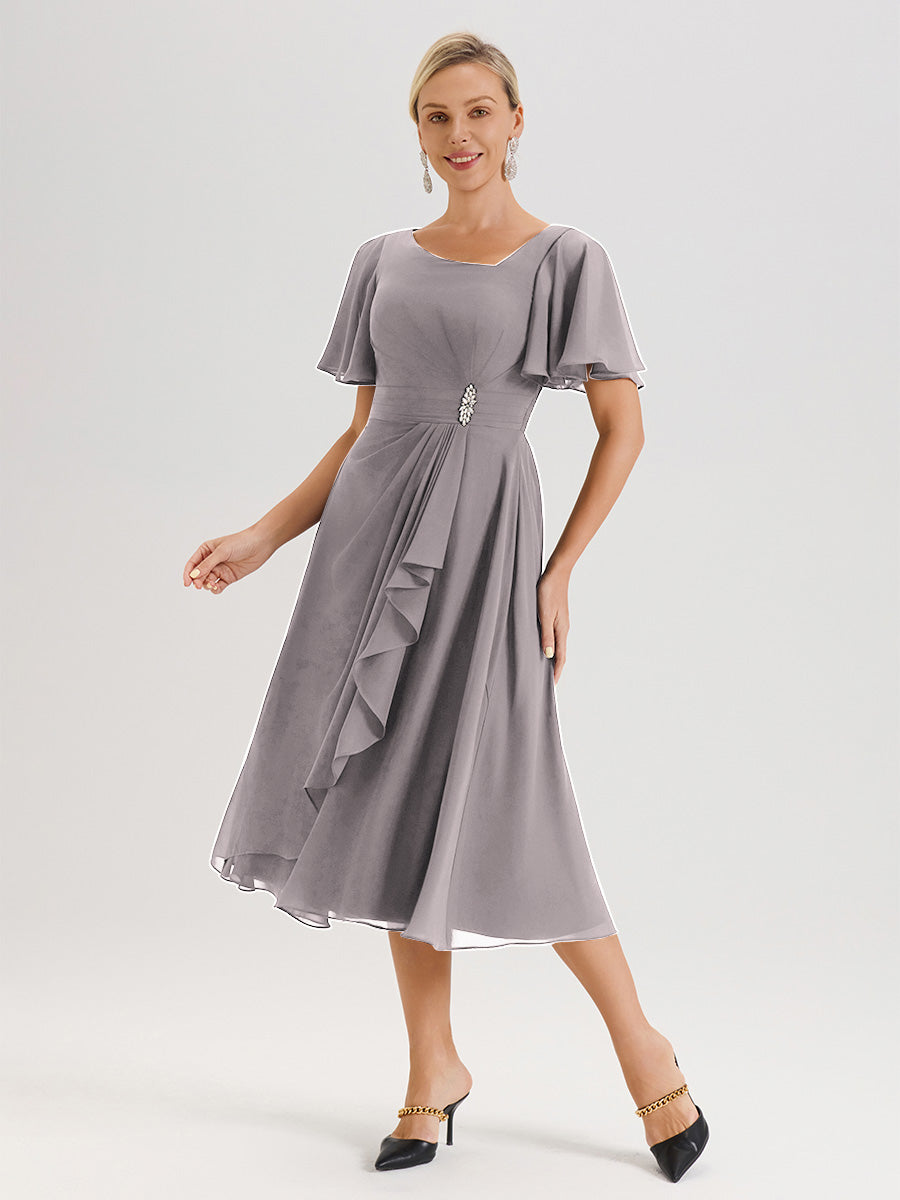 Cicinia Robe Mère De La Mariée Argenté En Mousseline Avec Encolure Irrégulière Manches Courtes Longueur Mi-Mollet