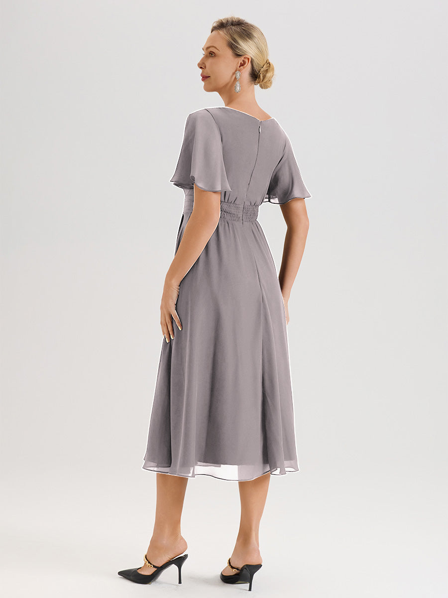 Cicinia Robe Mère De La Mariée Argenté En Mousseline Avec Encolure Irrégulière Manches Courtes Longueur Mi-Mollet