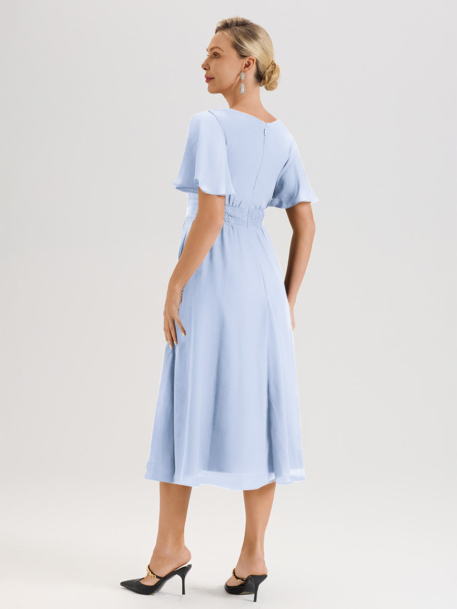 Cicinia Robe Mère De La Mariée Bleu Ciel En Mousseline Avec Encolure Irrégulière Manches Courtes Longueur Mi-Mollet