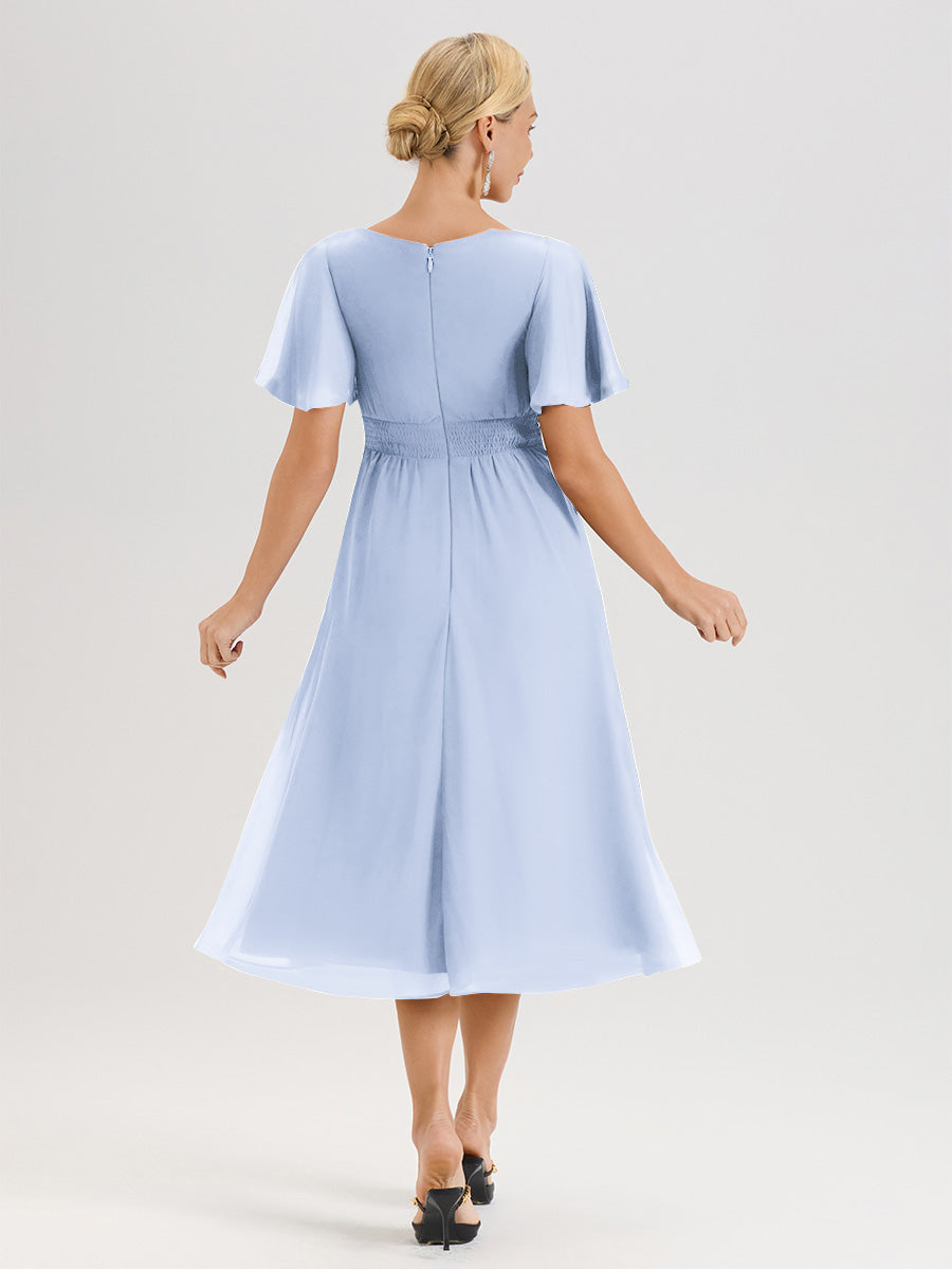 Cicinia Robe Mère De La Mariée Bleu Ciel En Mousseline Avec Encolure Irrégulière Manches Courtes Longueur Mi-Mollet