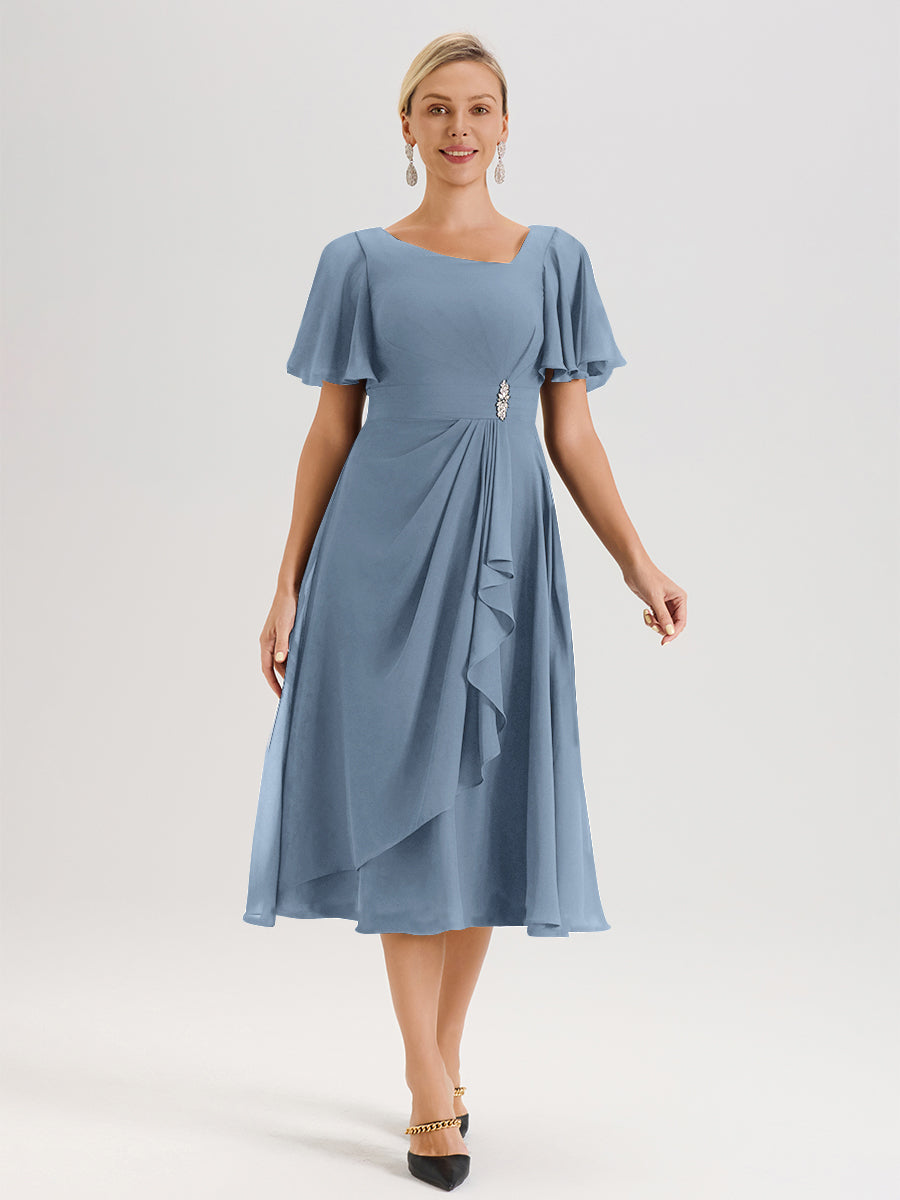 Cicinia Robe Mère De La Mariée Bleu De Schiste En Mousseline Avec Encolure Irrégulière Manches Courtes Longueur Mi-Mollet