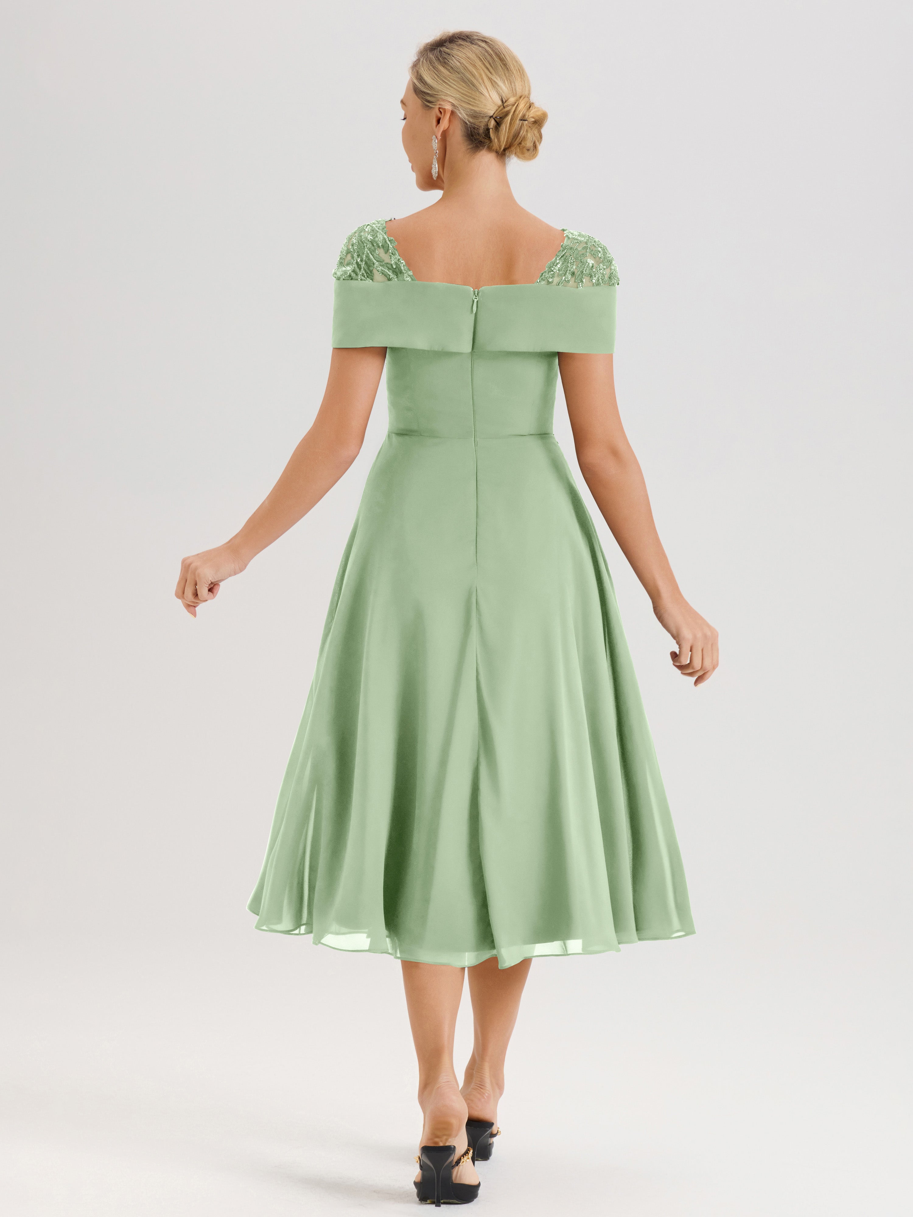 Cicinia Robe Trapèze Pour Mère De La Mariée Vert Sauge Poussiéreux En Mousseline Et Dentelle Col Carré Manches Courtes Longueur Mi-Mollet