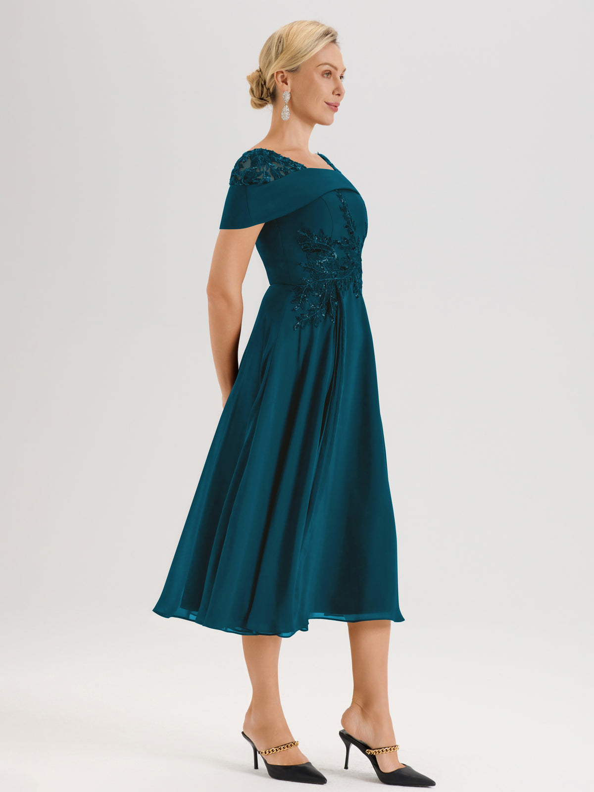 Cicinia Robe Trapèze Pour Mère De La Mariée Bleu Encre En Mousseline Et Dentelle Col Carré Manches Courtes Longueur Mi-Mollet