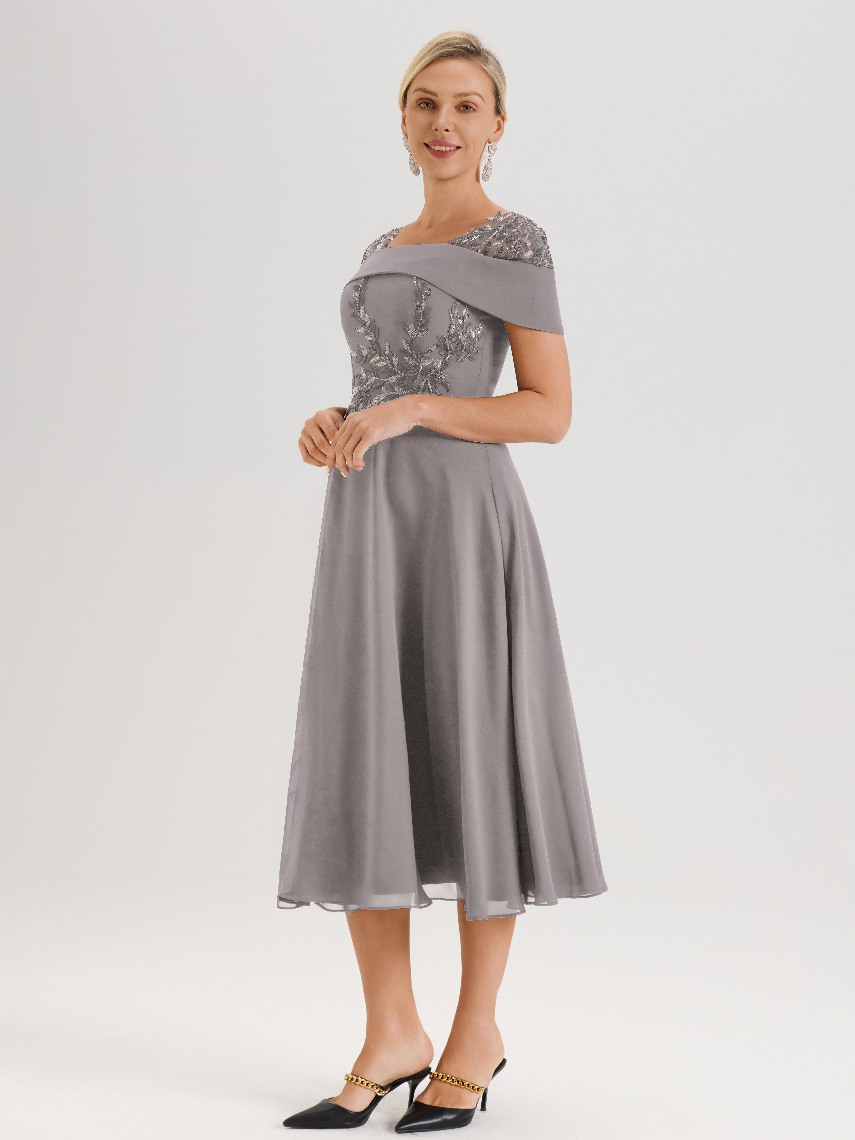 Cicinia Robe Trapèze Pour Mère De La Mariée Argenté En Mousseline Et Dentelle Col Carré Manches Courtes Longueur Mi-Mollet