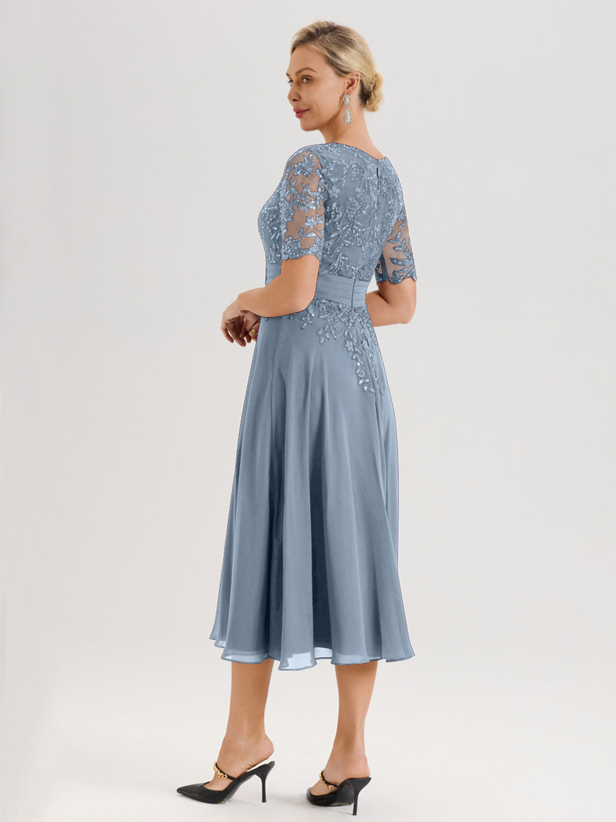 Cicinia Robe Mère De La Mariée Moderne Bleu Poussiereux Décolleté En V Manches Courtes Longueur Mi-Mollet