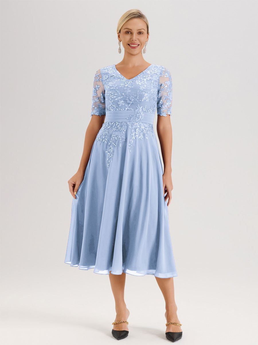 Cicinia Robe Mère De La Mariée Moderne Bleu Ciel Décolleté En V Manches Courtes Longueur Mi-Mollet