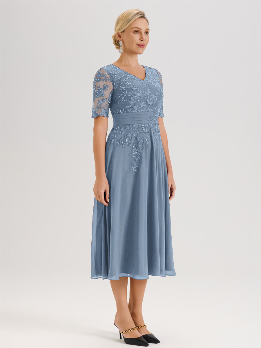 Cicinia Robe Mère De La Mariée Moderne Bleu De Schiste Décolleté En V Manches Courtes Longueur Mi-Mollet
