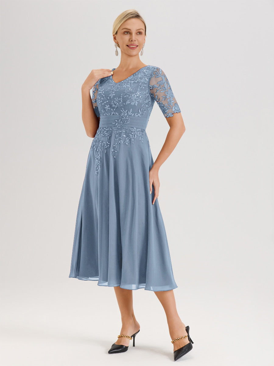 Cicinia Robe Mère De La Mariée Moderne Bleu De Schiste Décolleté En V Manches Courtes Longueur Mi-Mollet