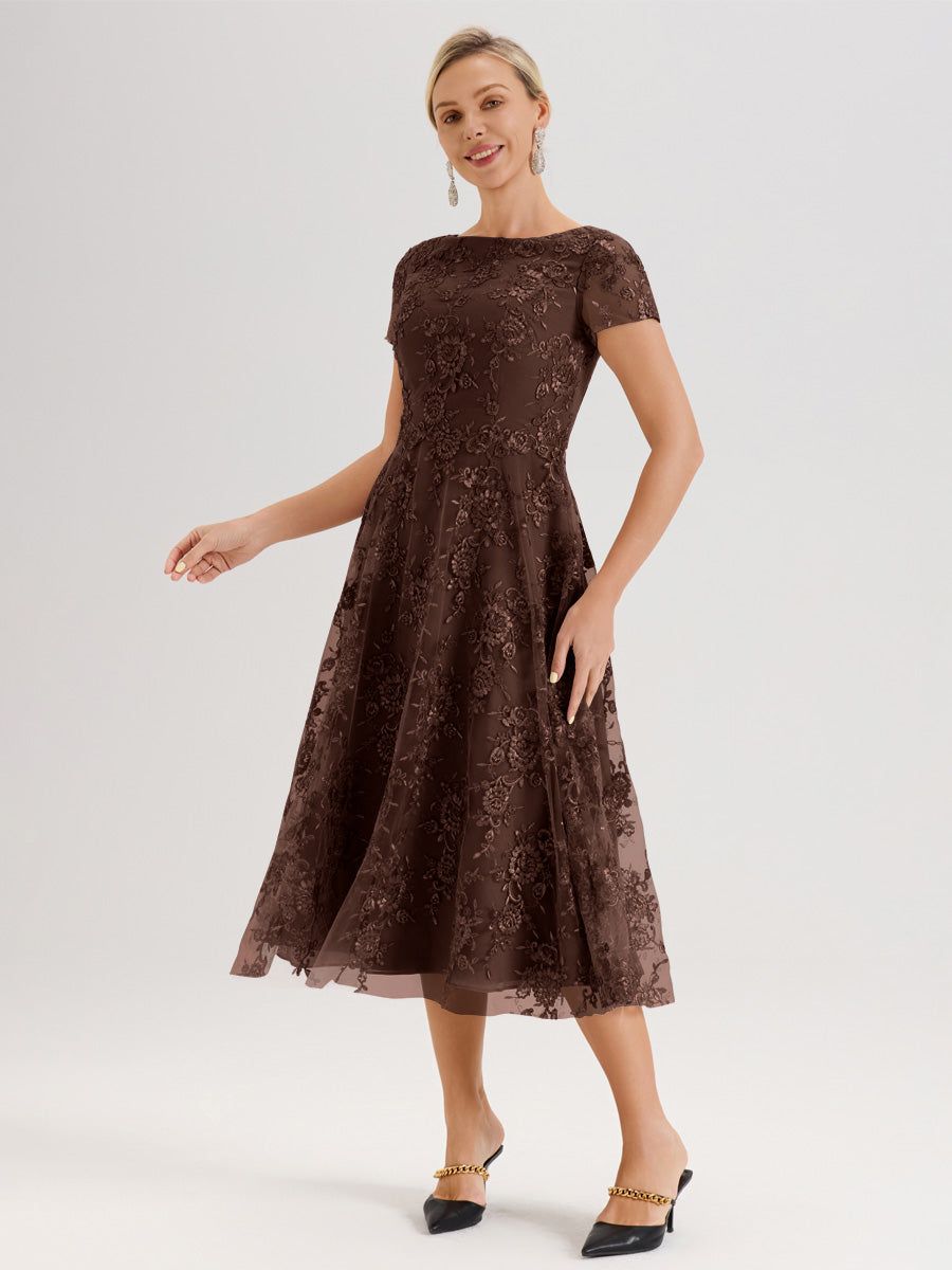 Cicinia Chocolat Robe Mère De La Mariée Col Ras Du Cou Manches Courtes En Mousseline Et Dentelle Longueur Mi-Mollet