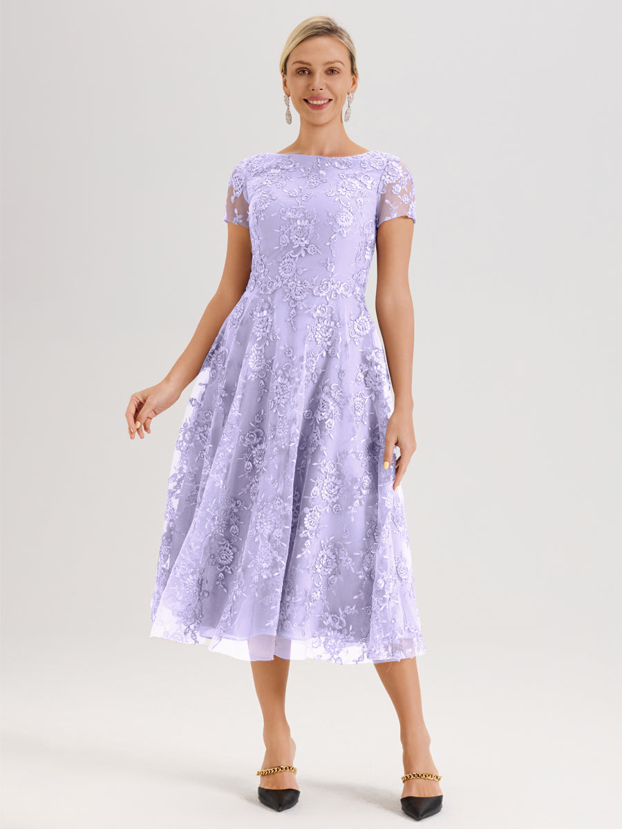 Cicinia Lilas Robe Mère De La Mariée Col Ras Du Cou Manches Courtes En Mousseline Et Dentelle Longueur Mi-Mollet