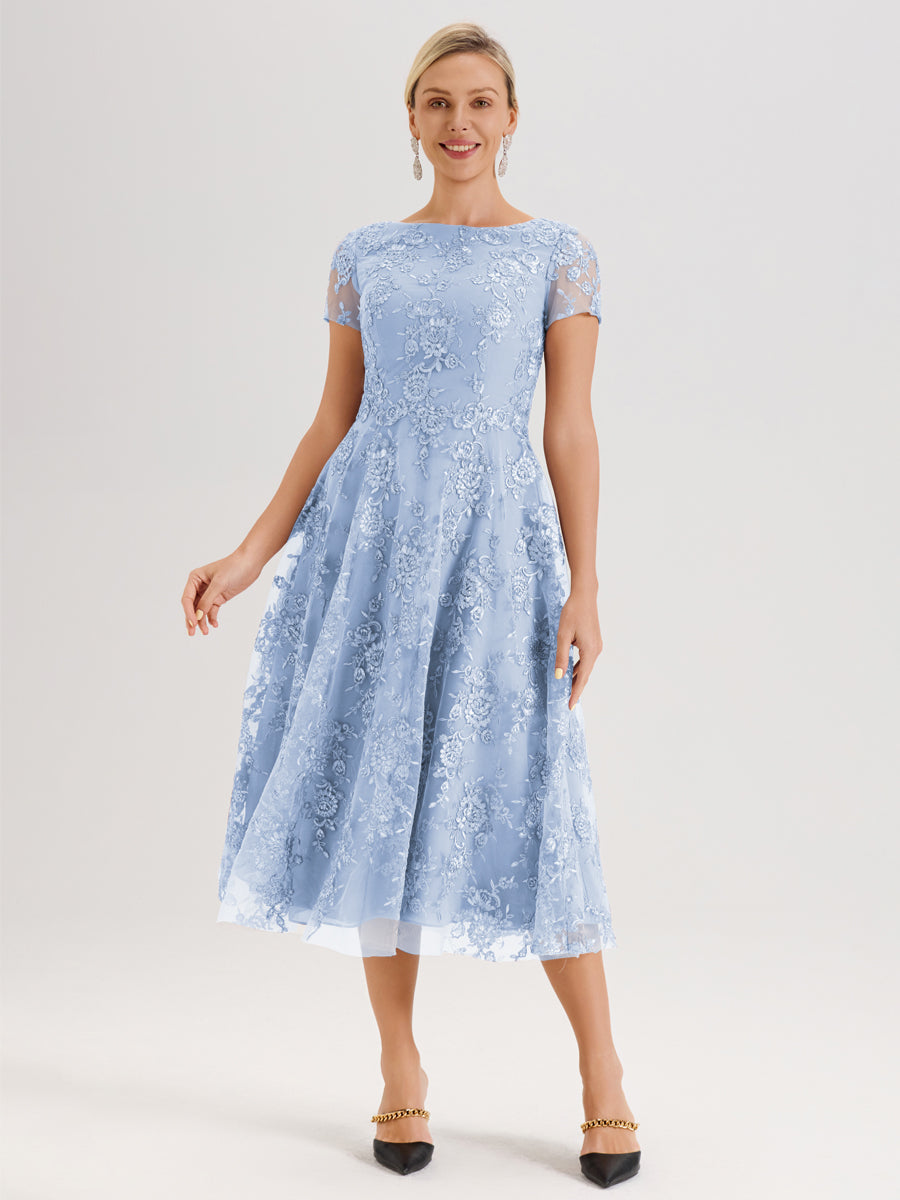 Cicinia Bleu Ciel Robe Mère De La Mariée Col Ras Du Cou Manches Courtes En Mousseline Et Dentelle Longueur Mi-Mollet
