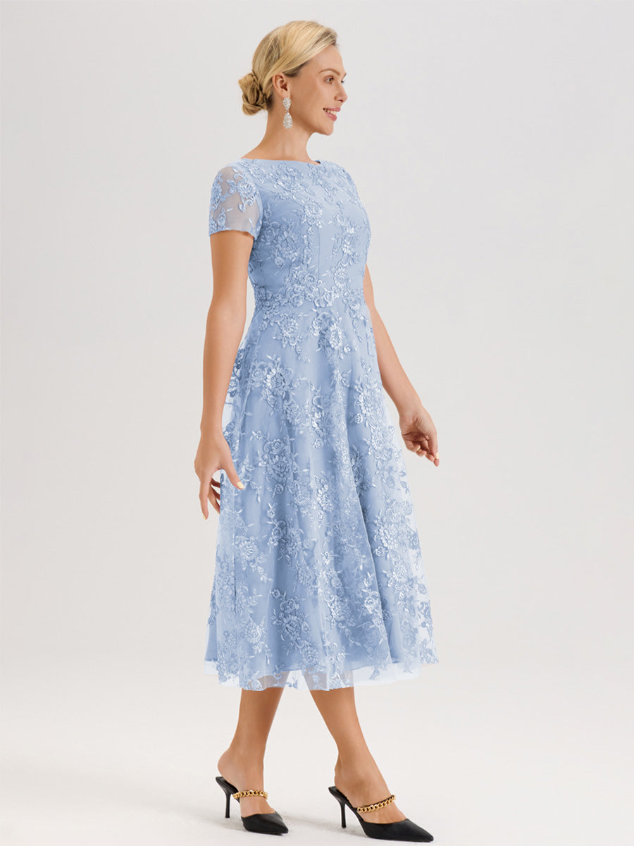 Cicinia Bleu Ciel Robe Mère De La Mariée Col Ras Du Cou Manches Courtes En Mousseline Et Dentelle Longueur Mi-Mollet