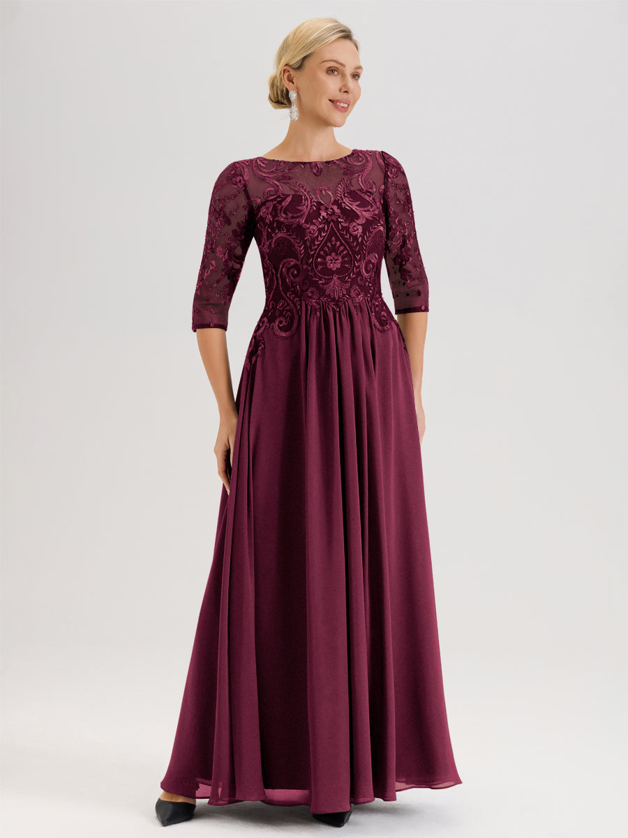 Cicinia Plum Robe Mère De La Mariée Col Ras Du Cou À Manches 3/4 Trapèze En Mousseline Et Dentelle Longueur Au Sol