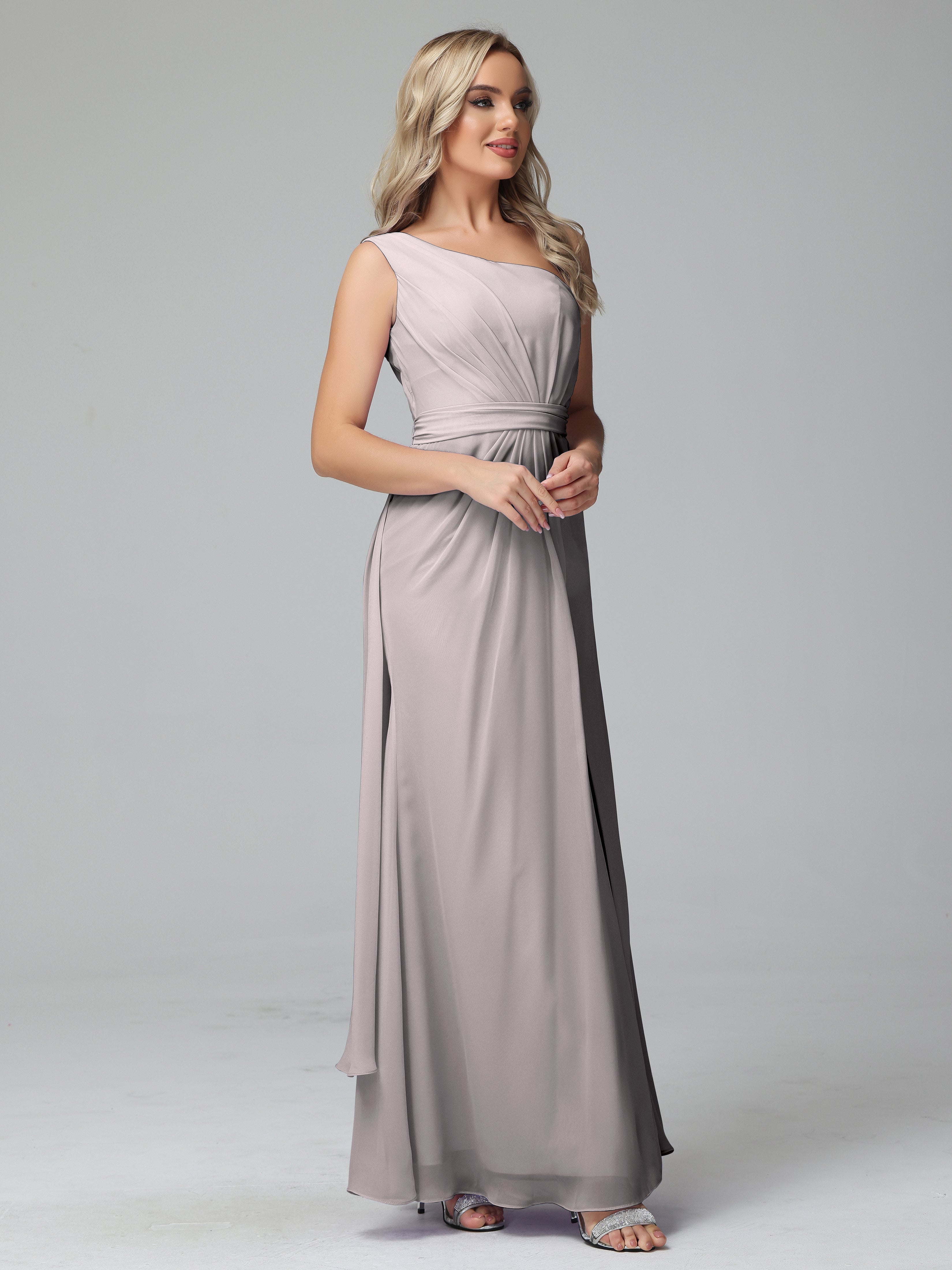 Robe Demoiselle D Honneur Argentée Trapèze Décolleté Asymétrique Mousseline Robe De Demoiselle D'Honneur Avec Plissé