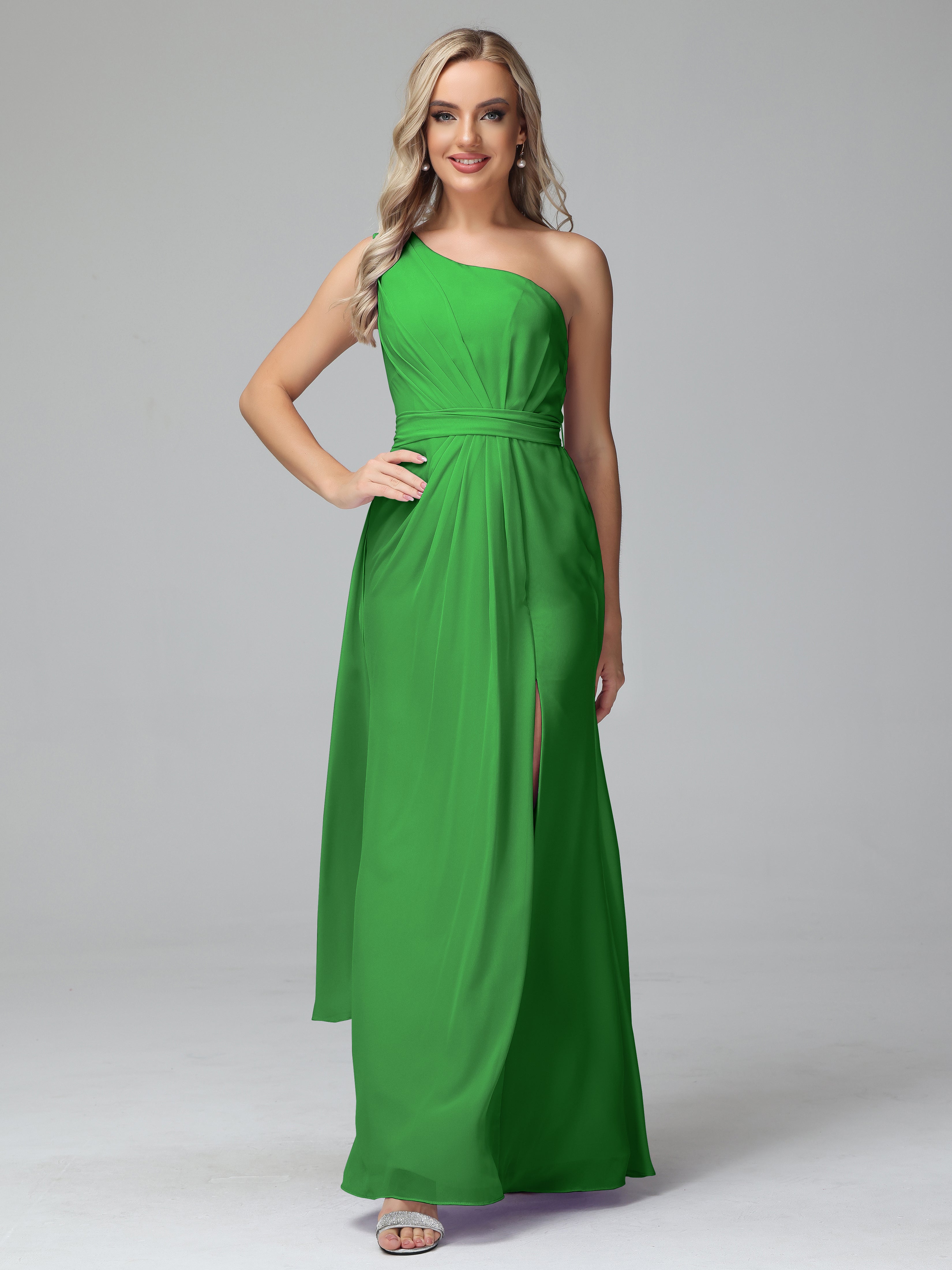 Robes De Demoiselle D'Honneur Vert Forêt Trapèze Décolleté Asymétrique Mousseline Robe De Demoiselle D'Honneur Avec Plissé