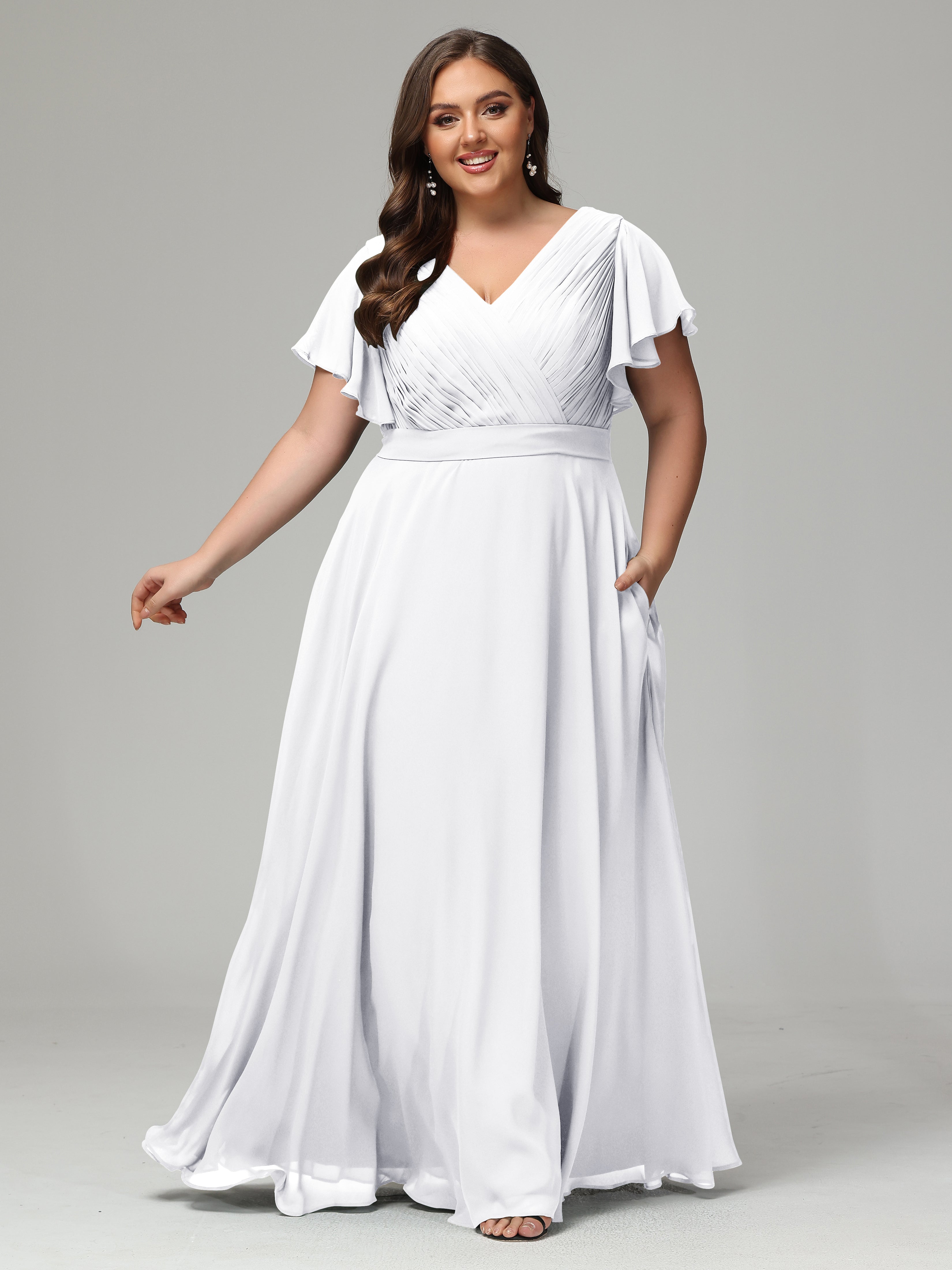 Robes De Demoiselle D'Honneur Blanches Grande Taille Dos En V Manches Courtes Mousseline