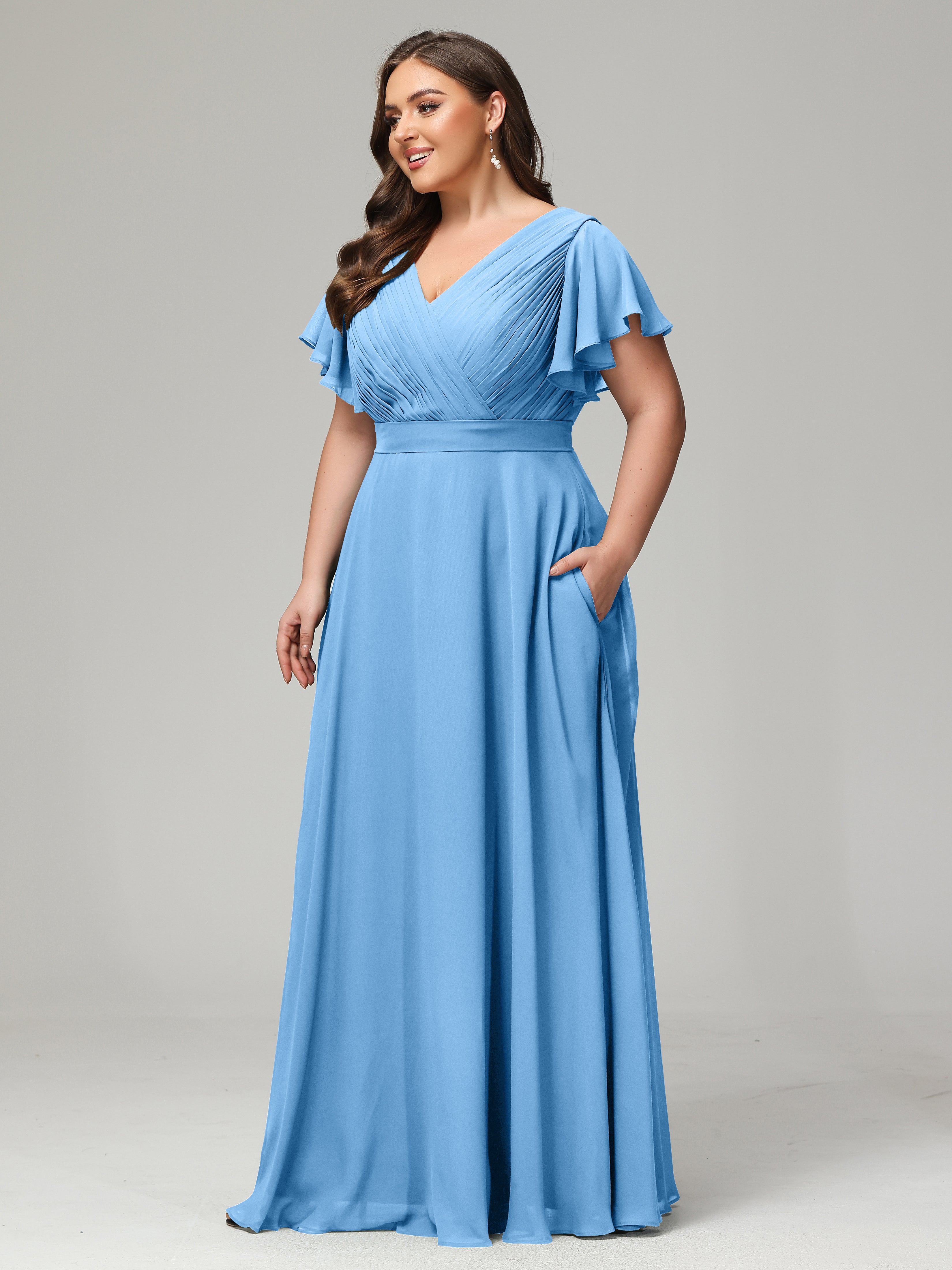 Robes De Demoiselle D'Honneur Bleues Grande Taille Dos En V Manches Courtes Mousseline