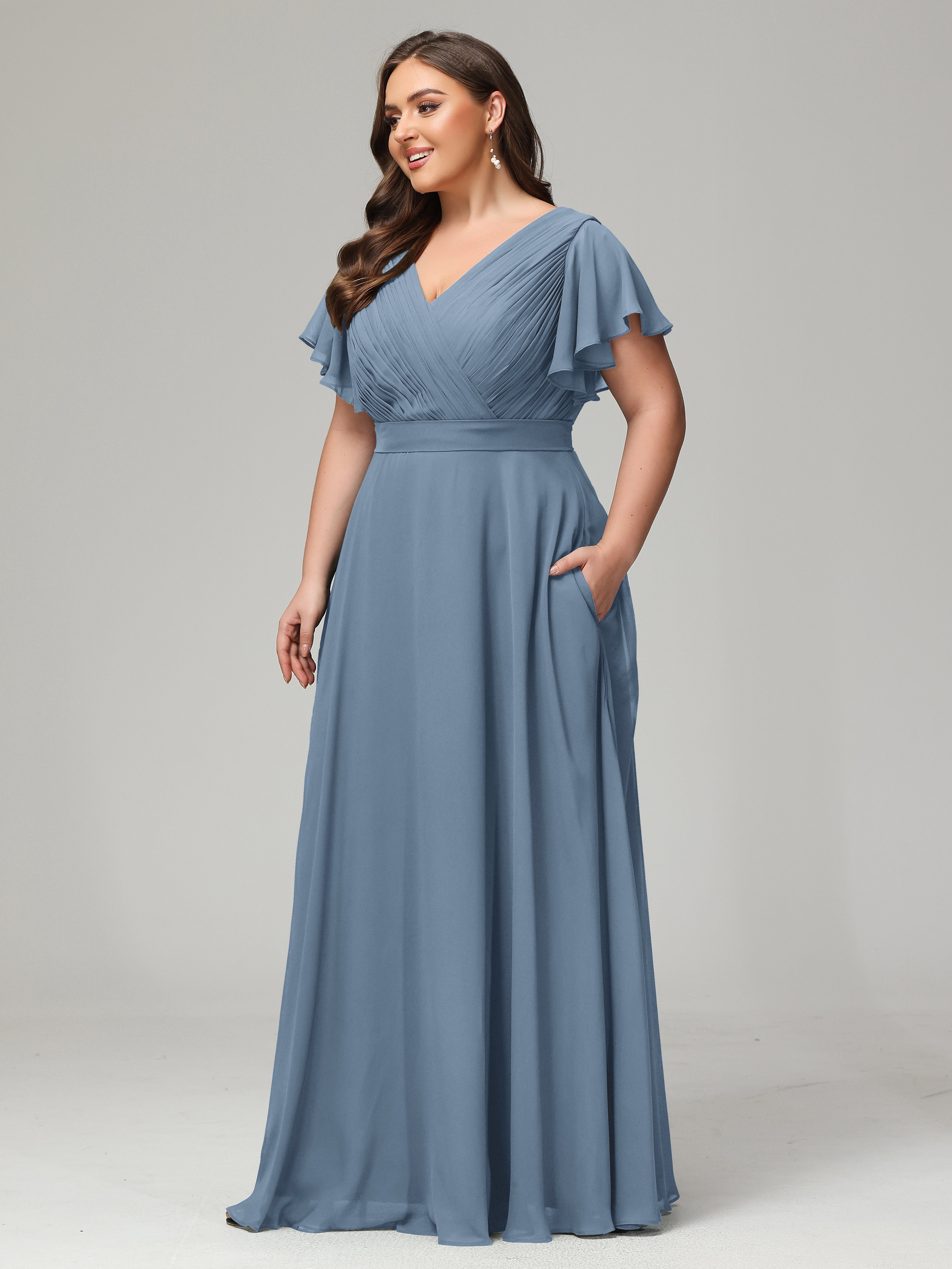 Robes De Demoiselle D'Honneur Bleu De Schiste Grande Taille Dos En V Manches Courtes Mousseline