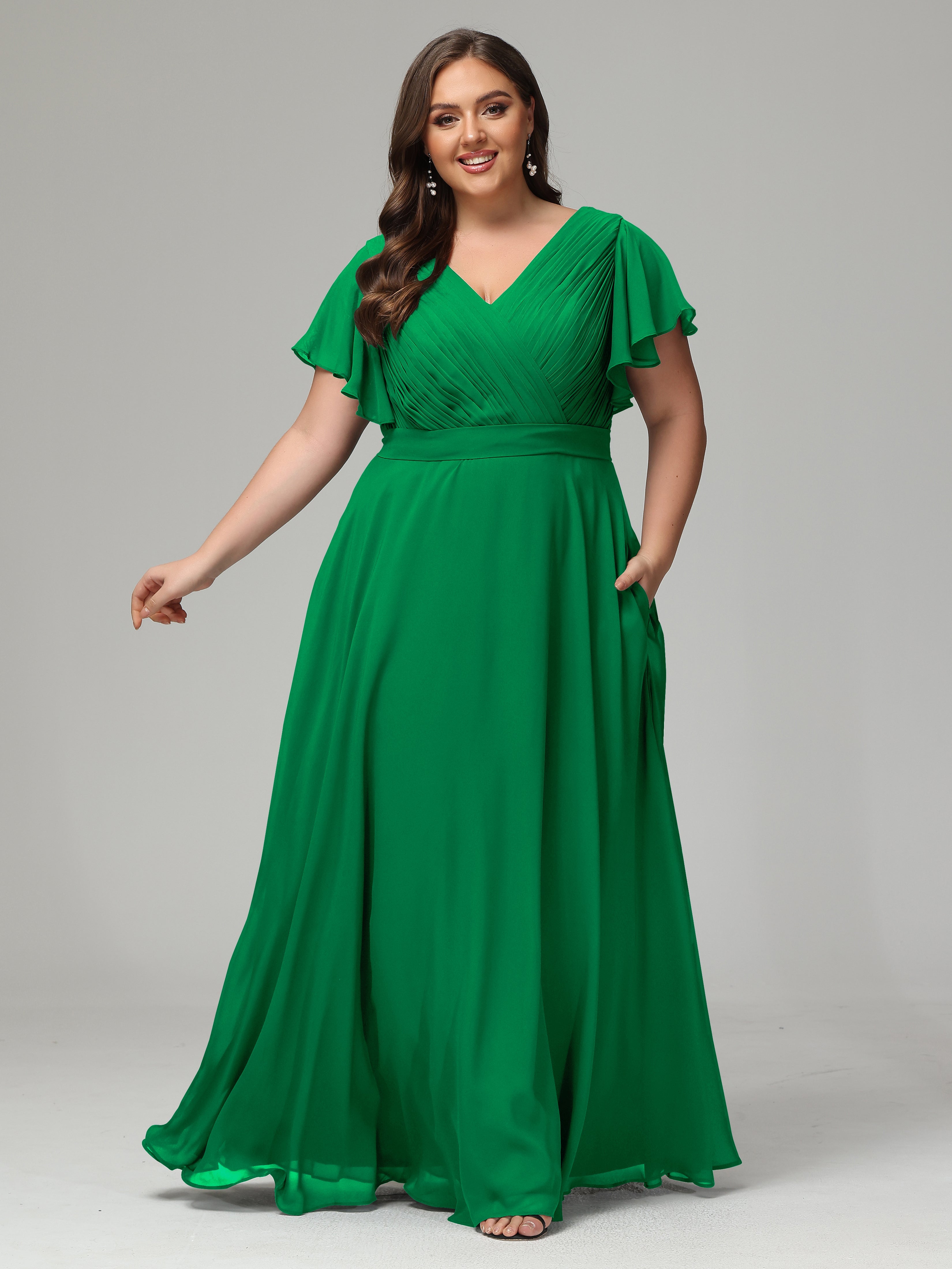 Robes De Demoiselle D'Honneur Vert Émeraude Grande Taille Dos En V Manches Courtes Mousseline