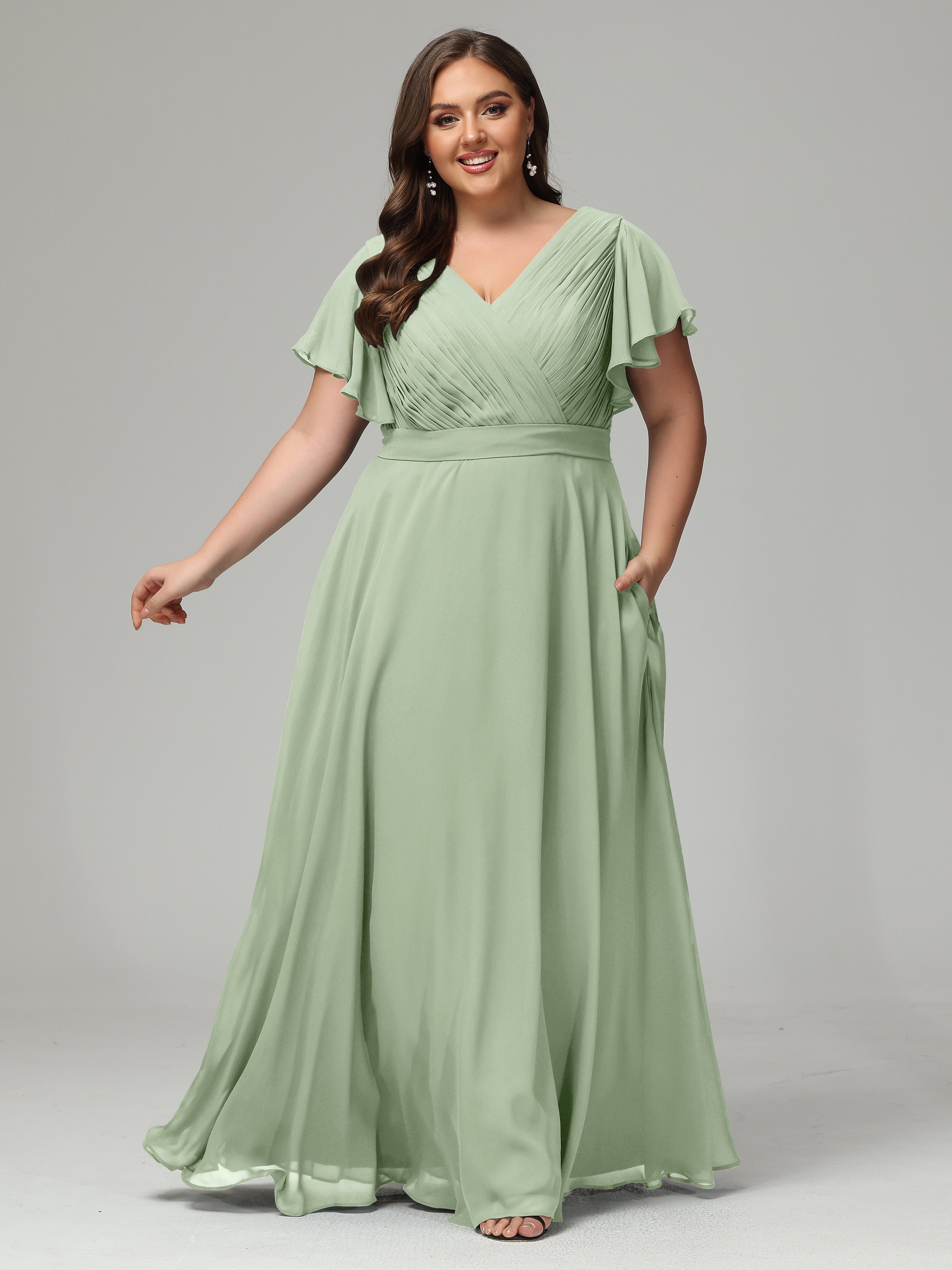 Robe De Demoiselle D'Honneur Grande Taille Sauge Poussiéreuse Dos En V Manches Courtes Mousseline