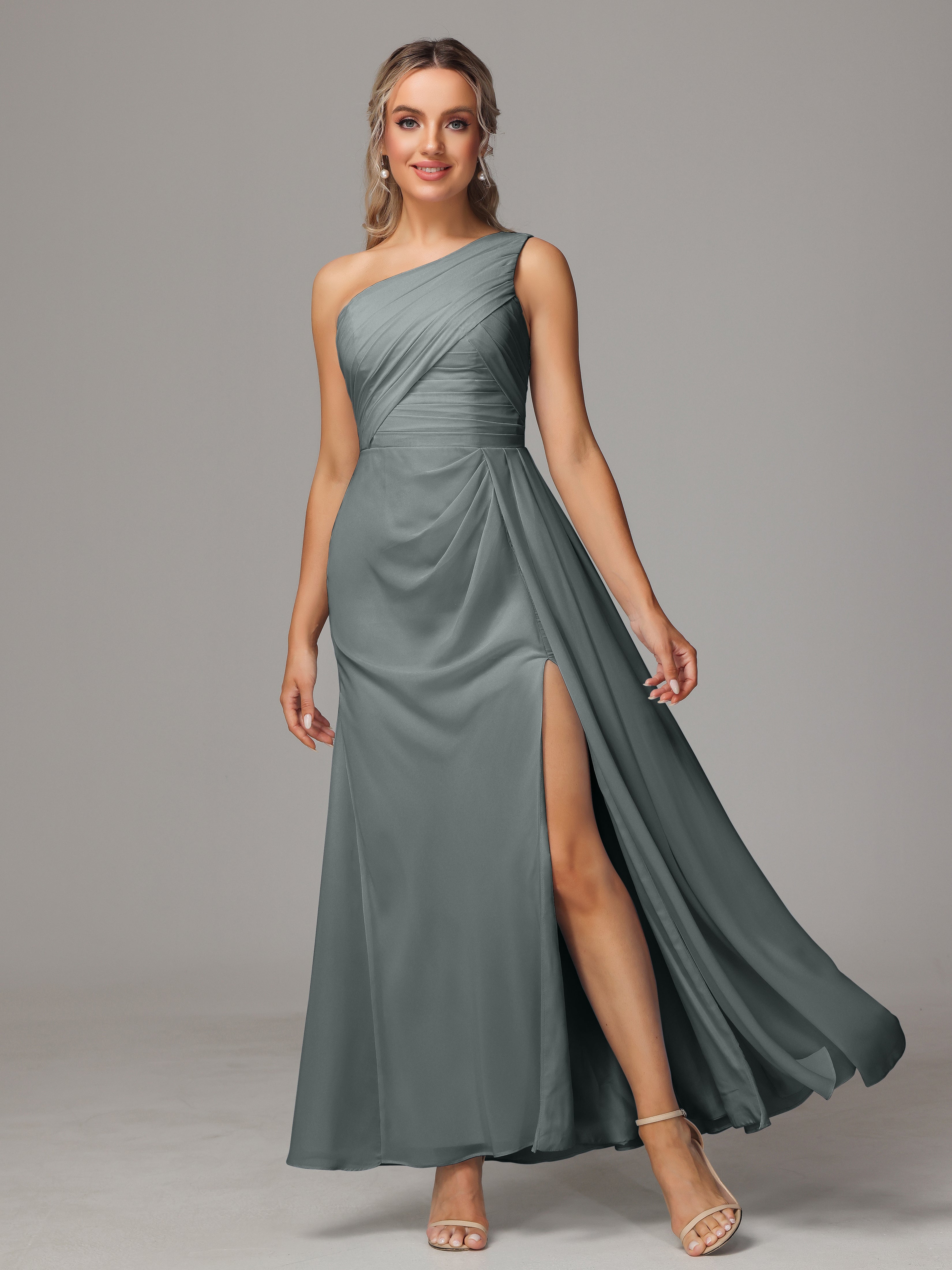 Demoiselle D Honneur Robe Grise Décolleté Asymétrique Trapèze Mousseline Longue Robes Demoiselle D'Honneur Avec Plissé