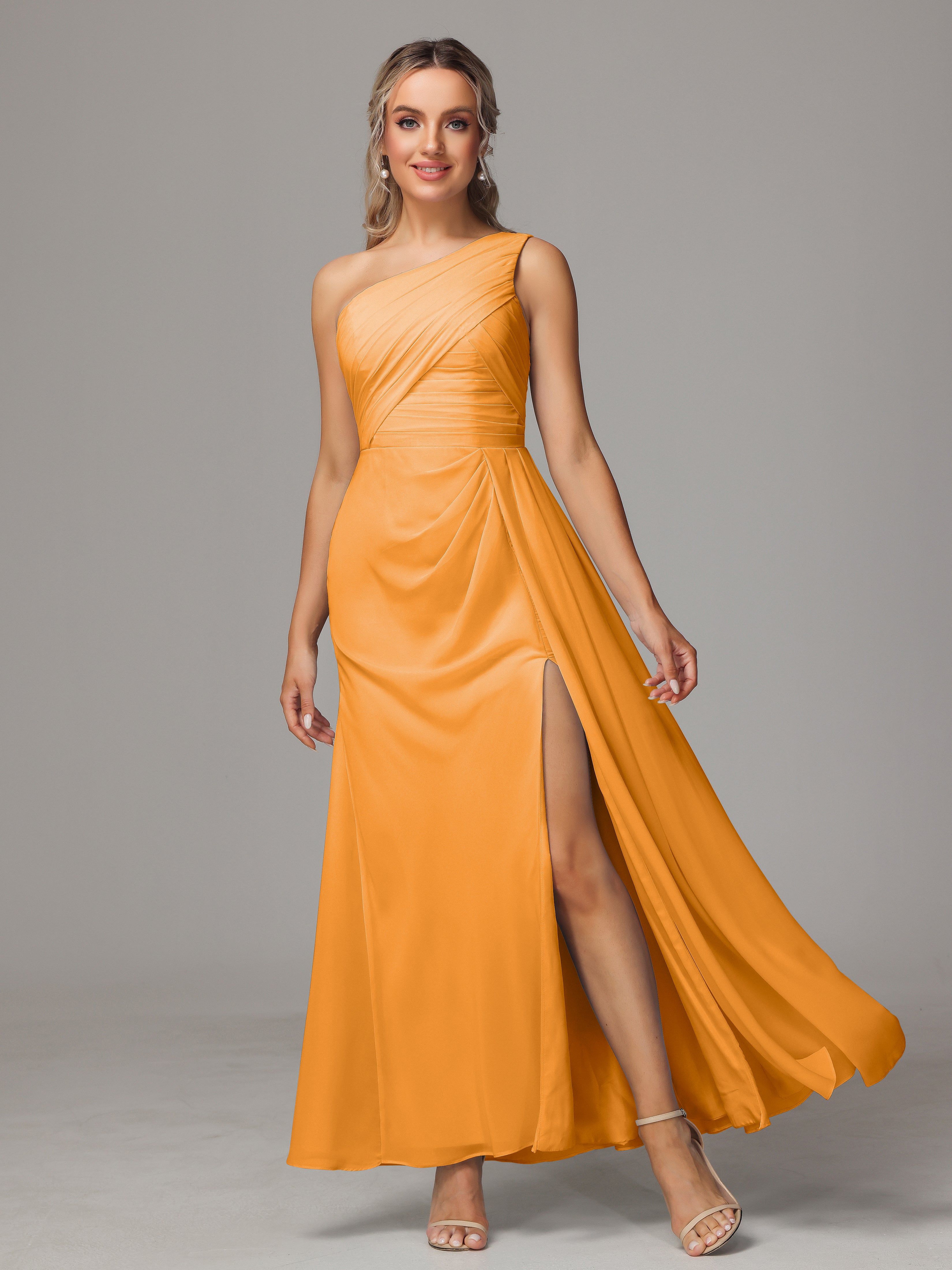 Robes De Demoiselle D'Honneur Mandarine Décolleté Asymétrique Trapèze Mousseline Longue Robes Demoiselle D'Honneur Avec Plissé