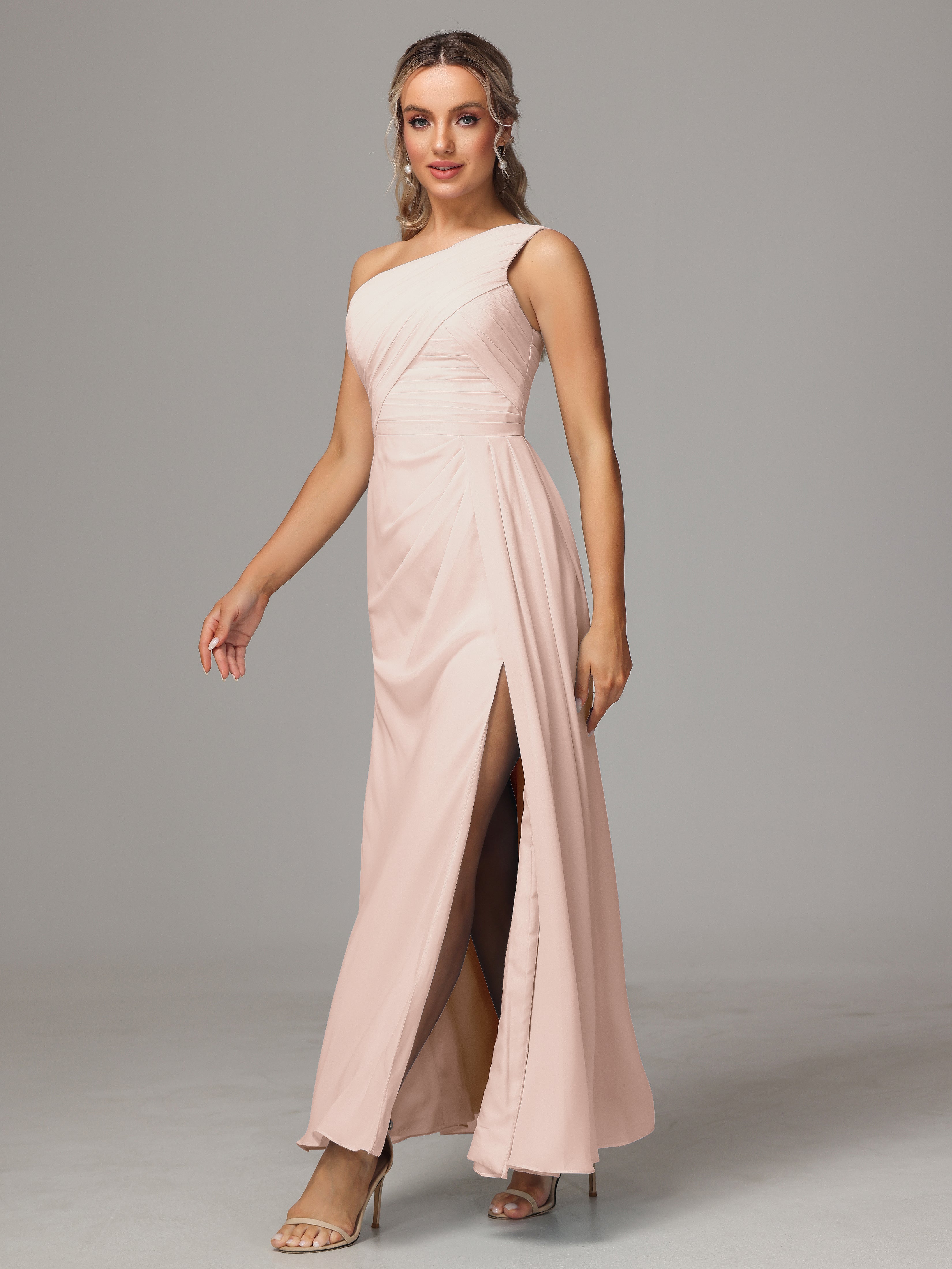 Robe De Demoiselle D'Honneur En Perles Décolleté Asymétrique Trapèze Mousseline Longue Robes Demoiselle D'Honneur Avec Plissé