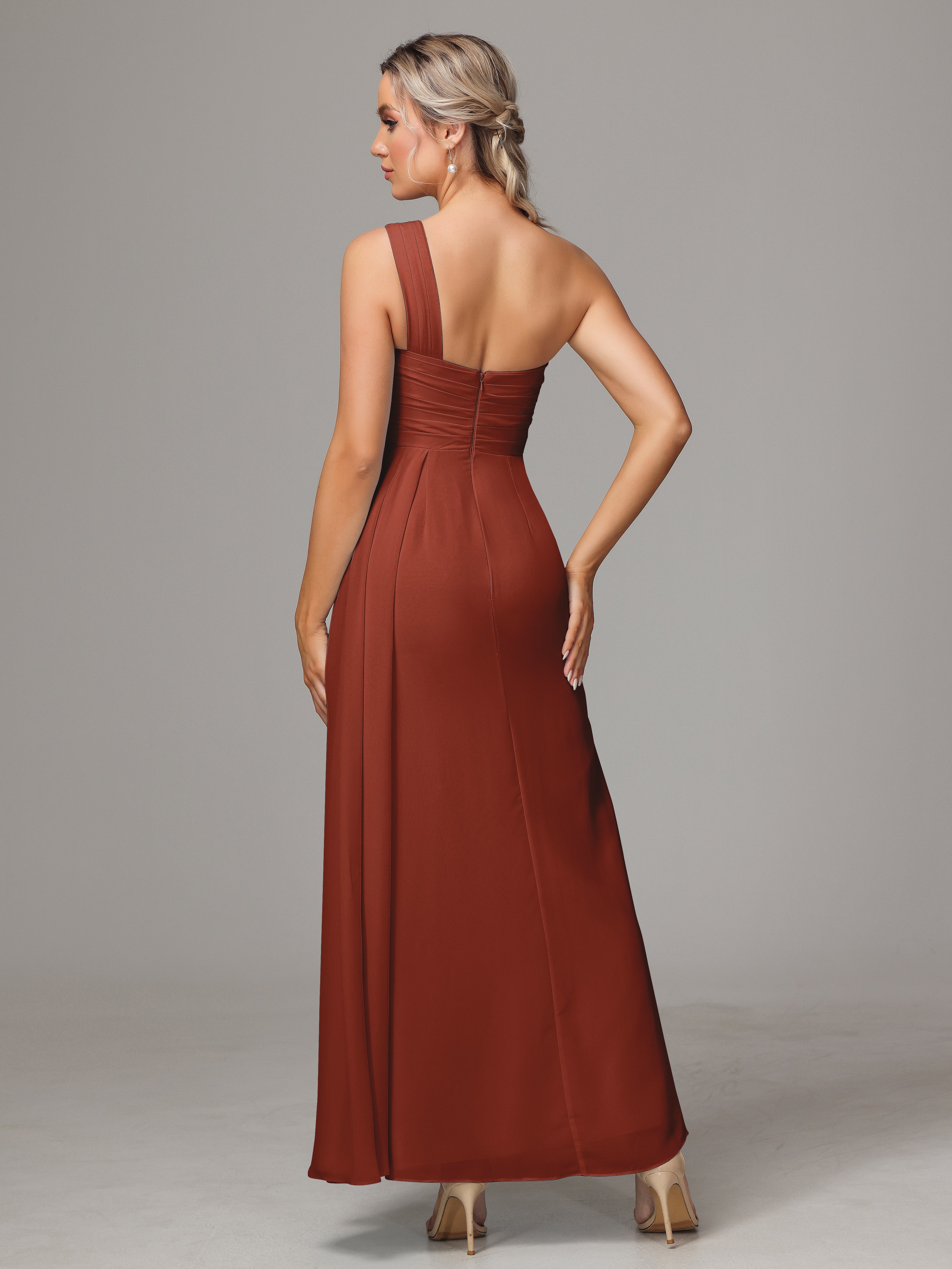 Robes De Demoiselle D'Honneur En Mousseline De Rouille Décolleté Asymétrique Trapèze Mousseline Longue Robes Demoiselle D'Honneur Avec Plissé