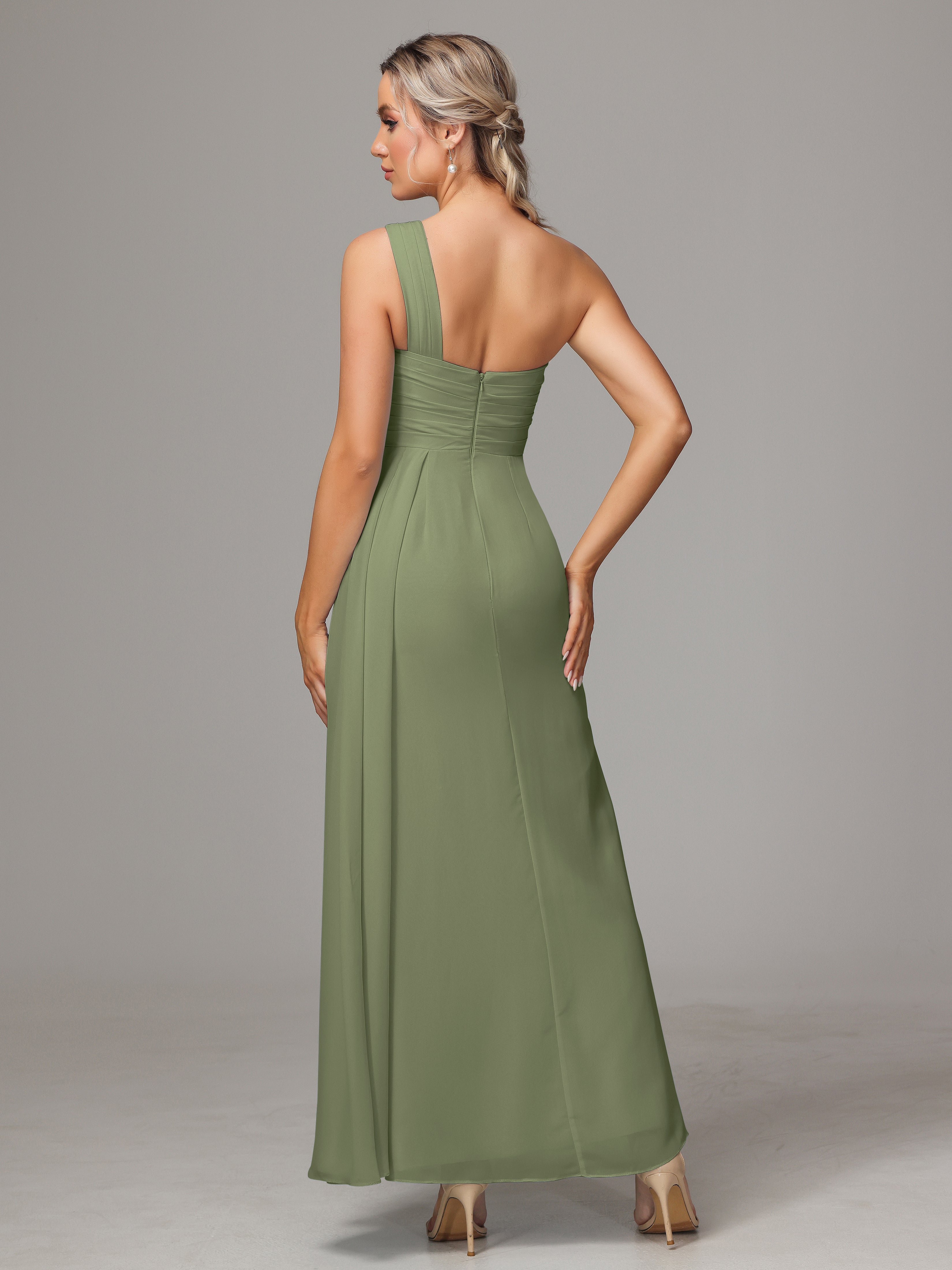 Robes De Demoiselle D'Honneur Vert Olive Décolleté Asymétrique Trapèze Mousseline Longue Robes Demoiselle D'Honneur Avec Plissé