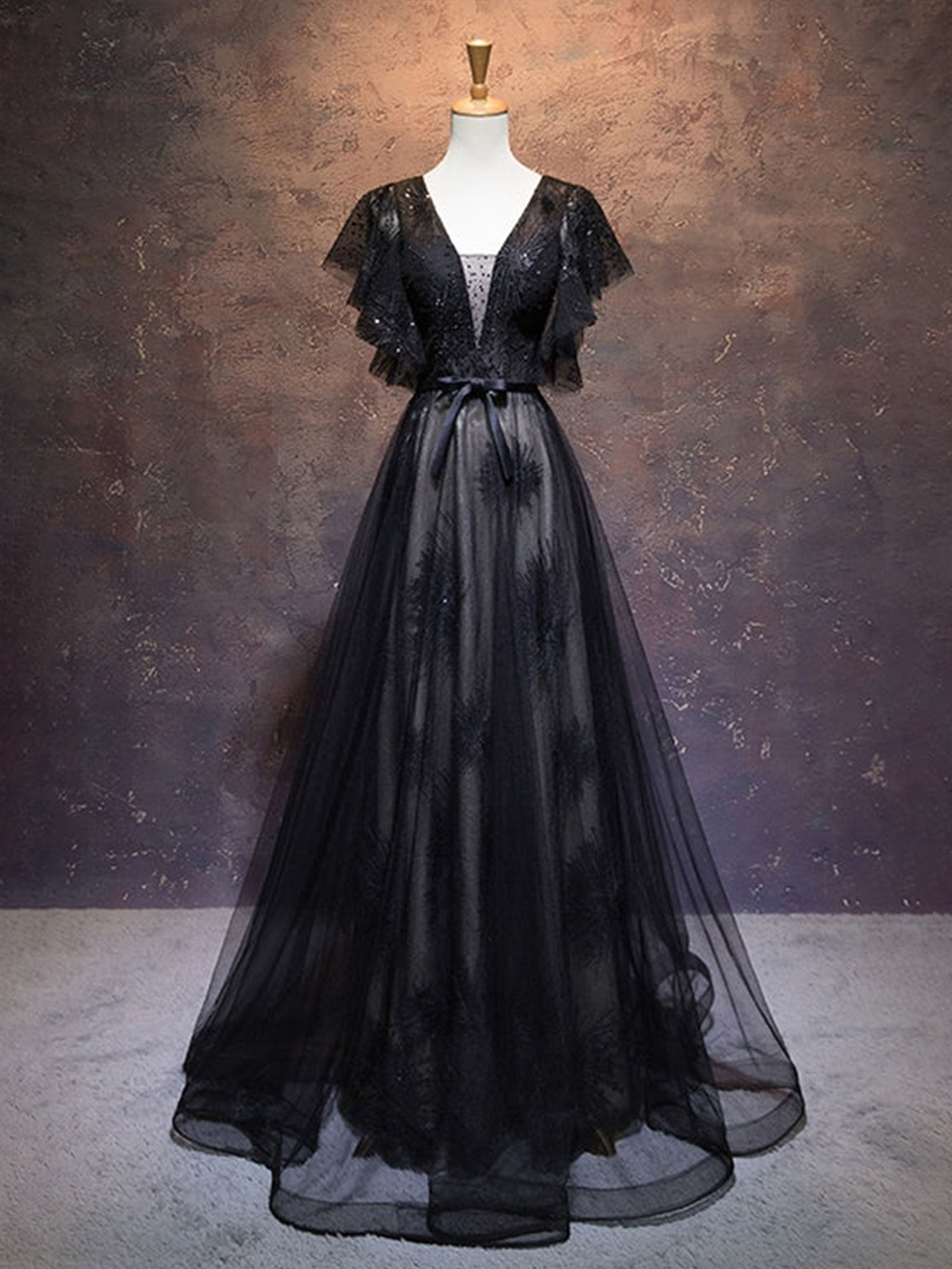 Robe de Bal Noire Coupe A Encolure V à Manches Courtes Perles
