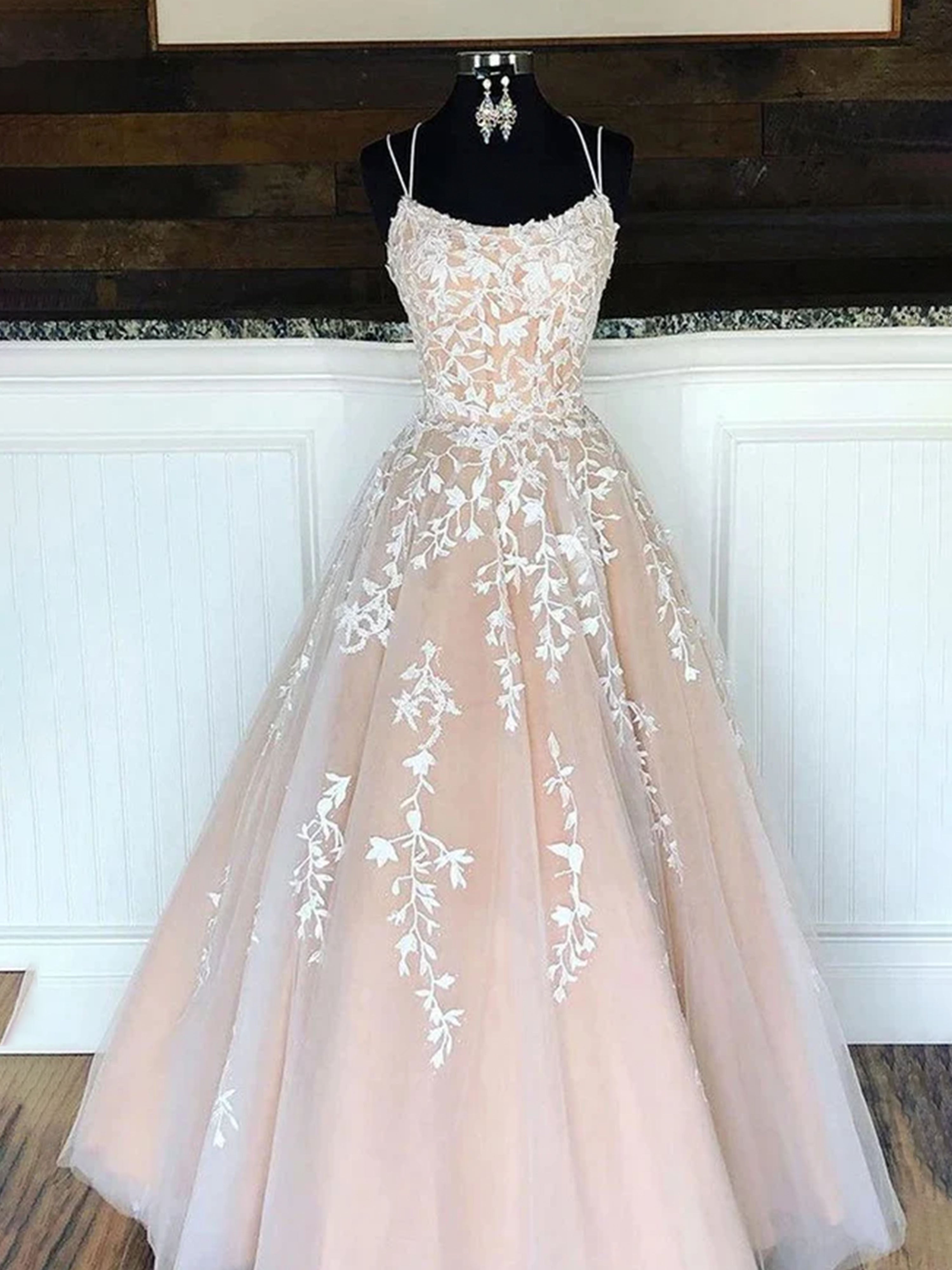 Robe de Bal ROSE_PERLE en Dentelle à Bretelles Fines Coupe A avec Appliqués en Tulle Élégante