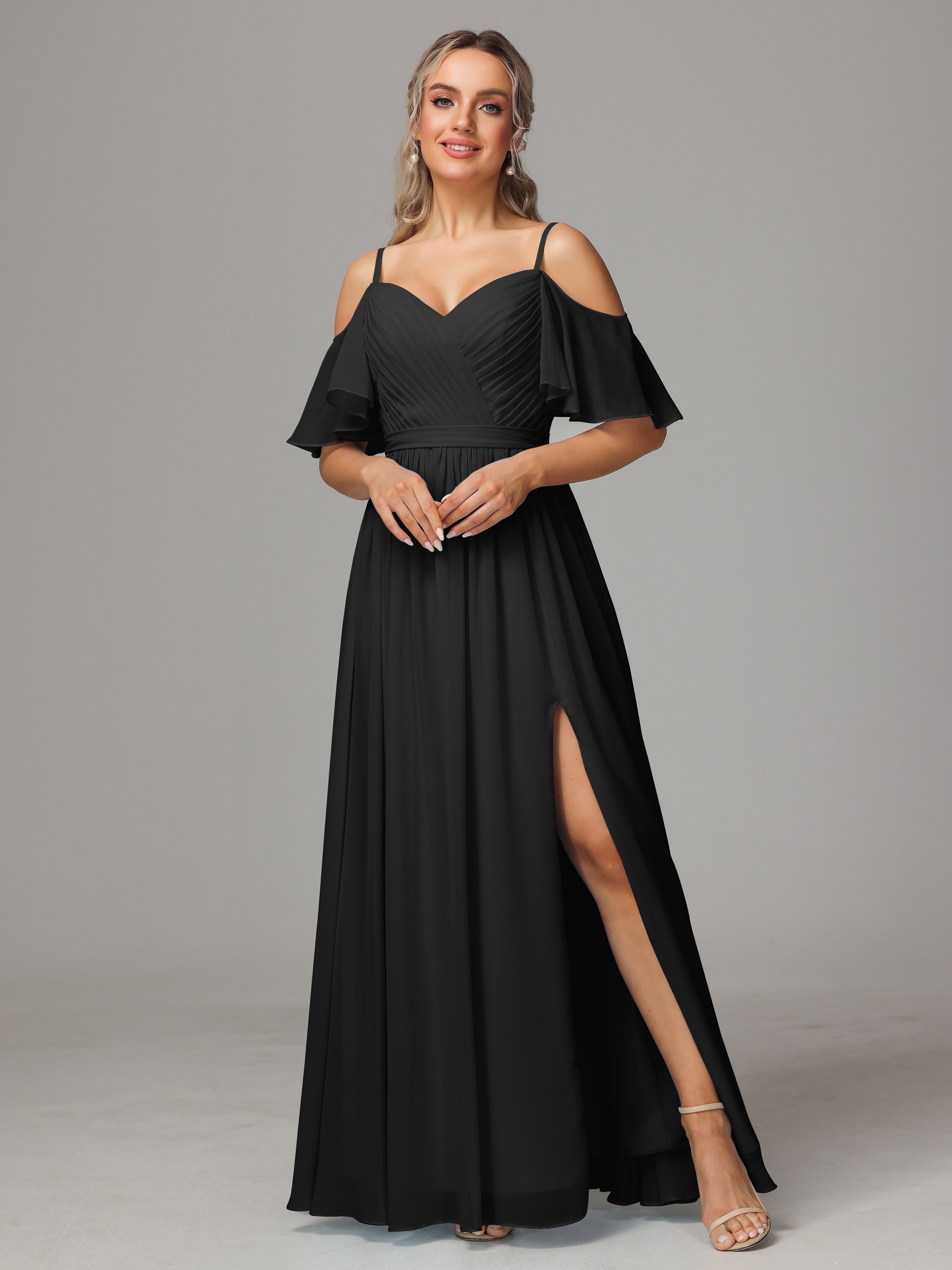 Longues Robes De Demoiselle D'Honneur Noires Avec Plissé Fendue Trapèze Mousseline Longue