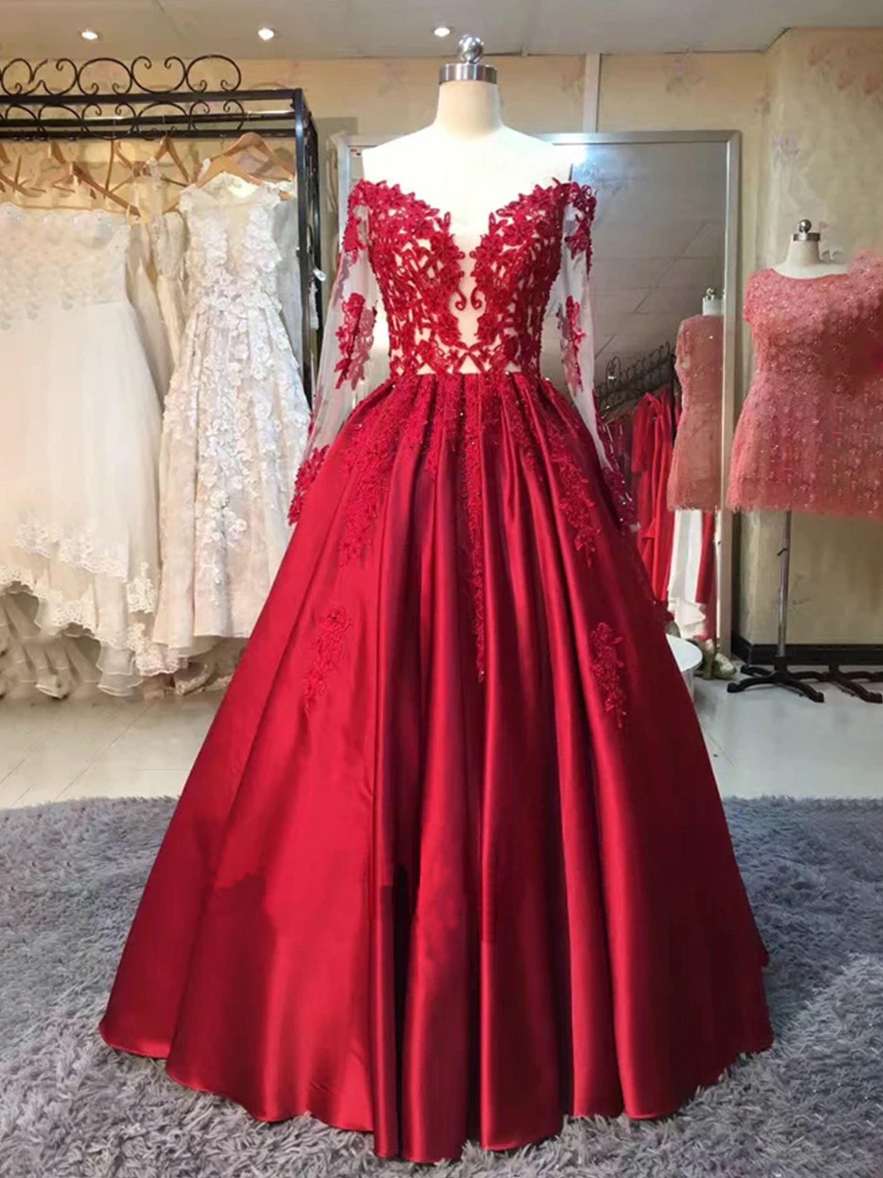 Robe de Bal Rouge Style Vintage à Épaules Dénudées Robe Princesse Longue à Manches Longues avec Appliqués