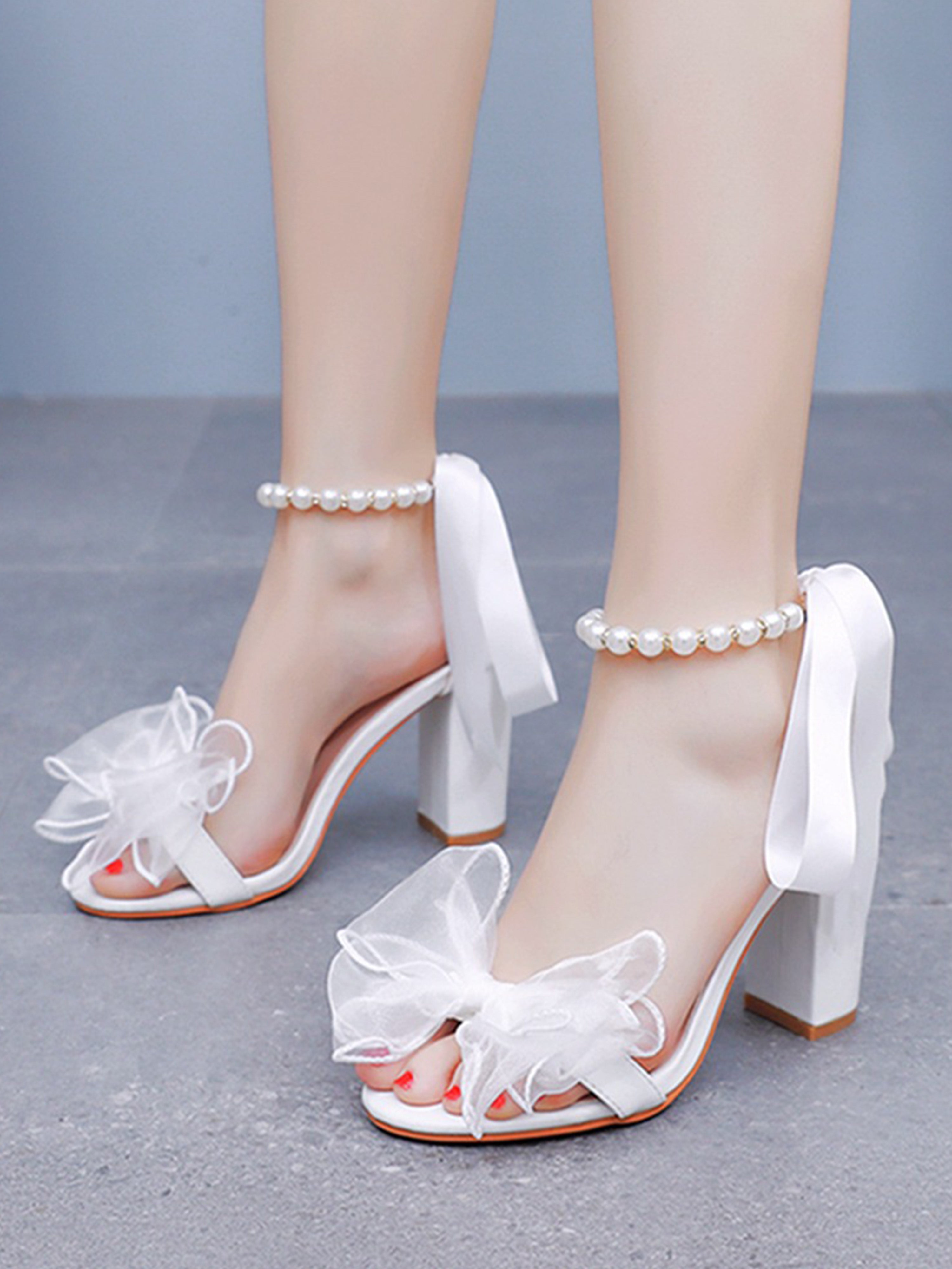Chaussures de mariage Sandales Femme À Talon Carré Perles Et Bride Flottante Pour Mariage