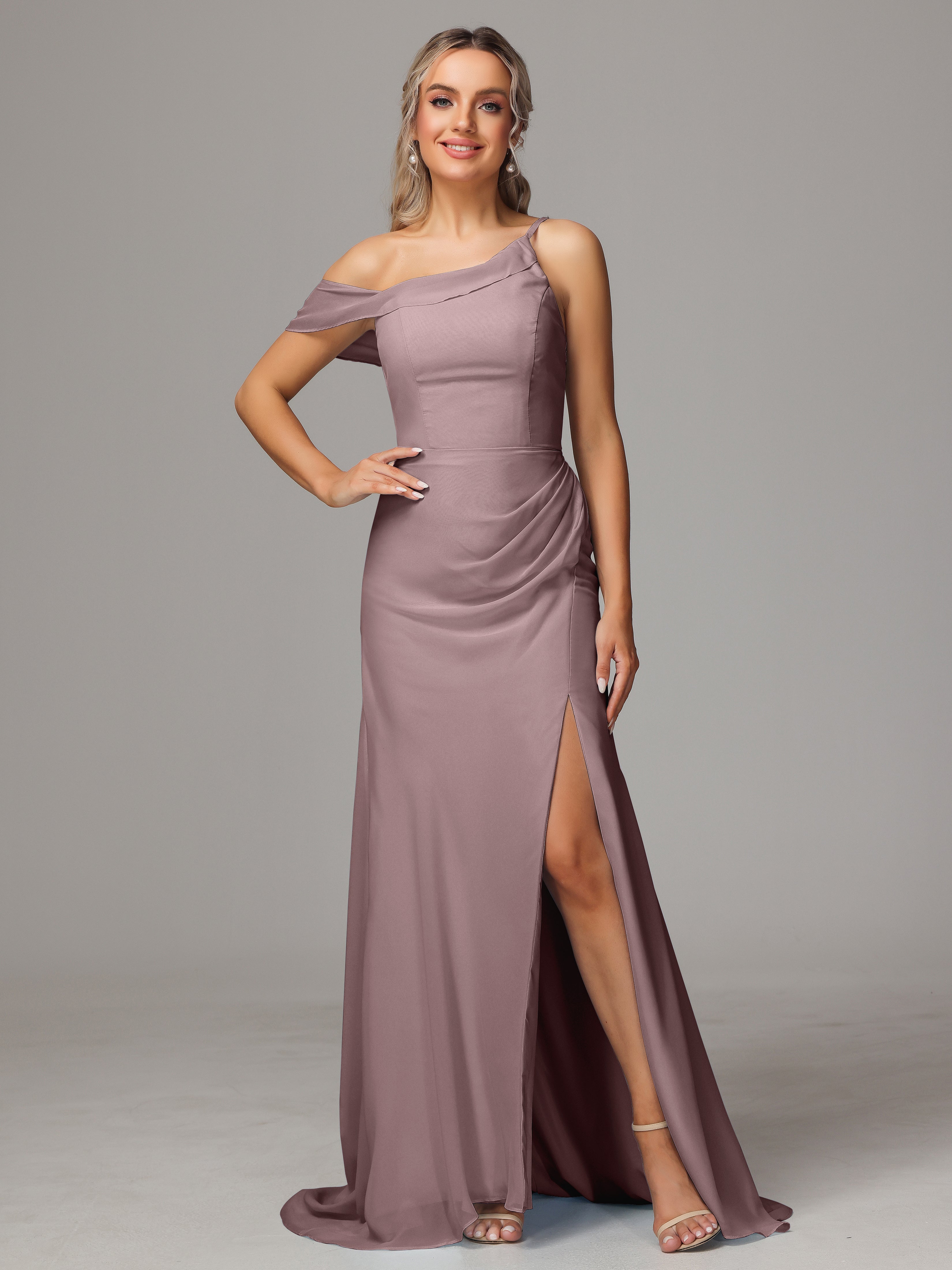 Robes De Demoiselle D'Honneur Mauve Foncé Seule-Épaule Fendue A-Ligne Mousseline Longue