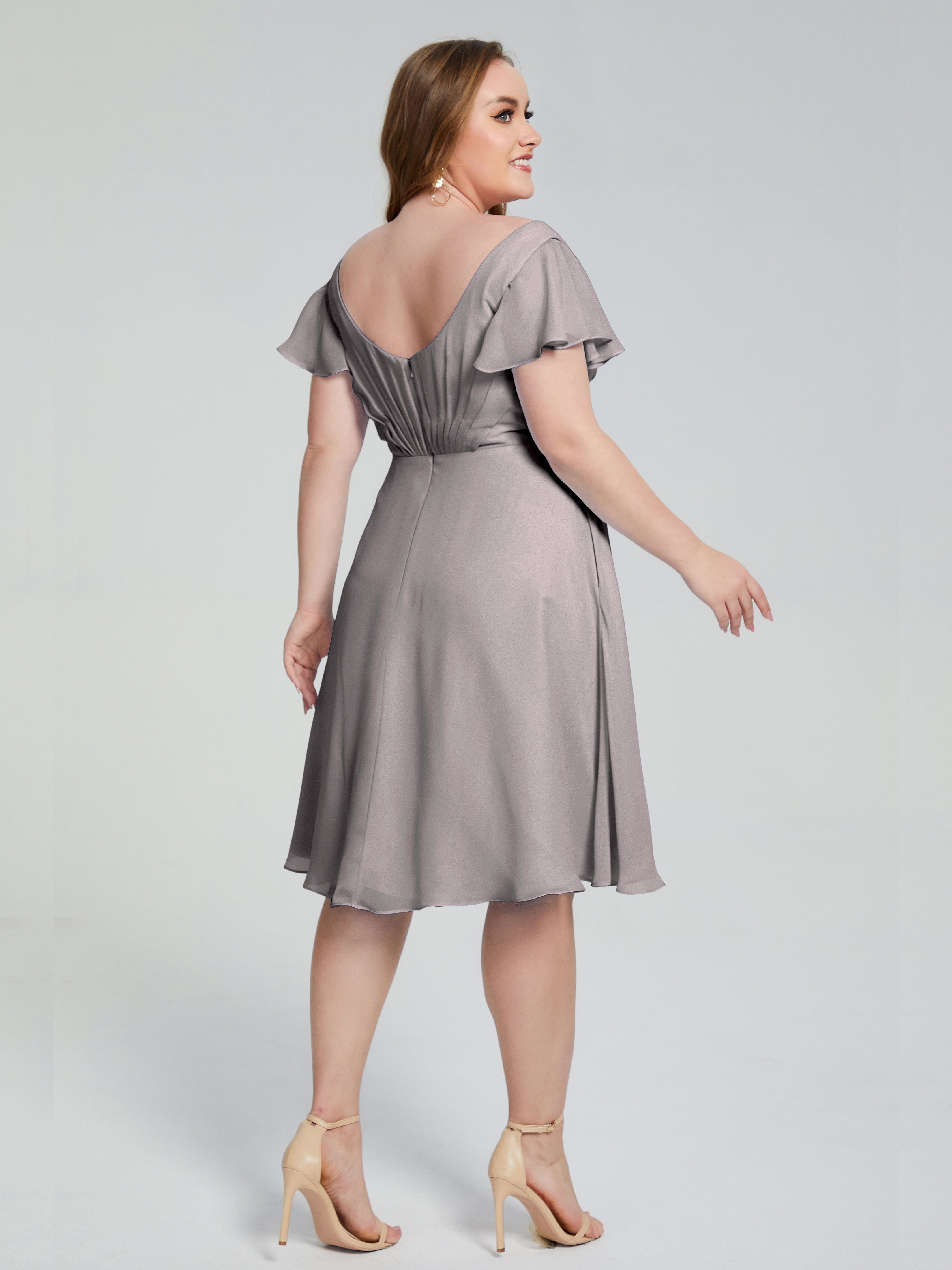 Robe Demoiselle D Honneur Argent Longueur Genou Manches Courtes Mousseline Robes Demoiselle D'Honneur Grande Taille