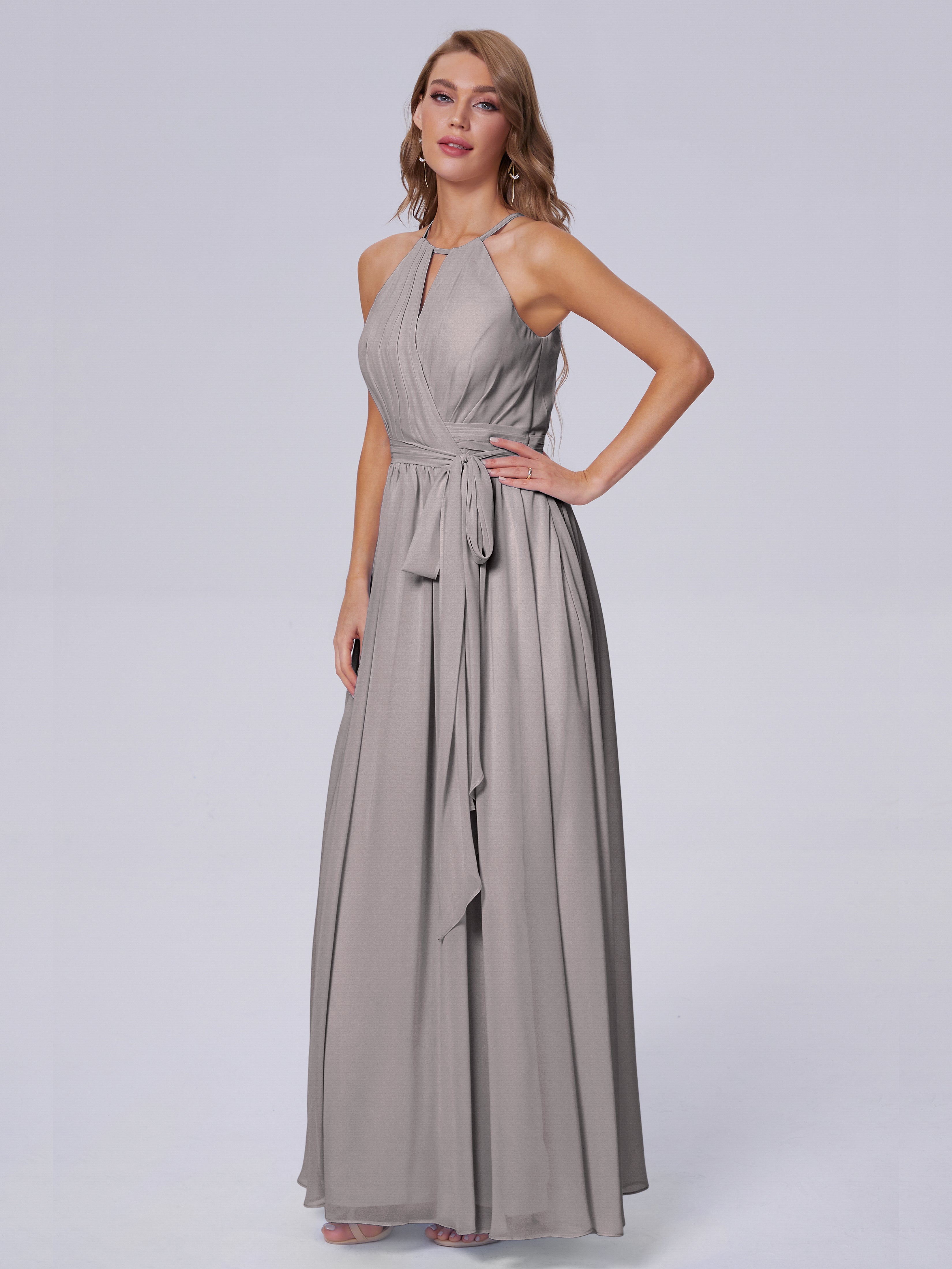 Robes De Demoiselle D'Honneur En Argent Brillante Licou Mousseline Robes Demoiselle D'Honneur