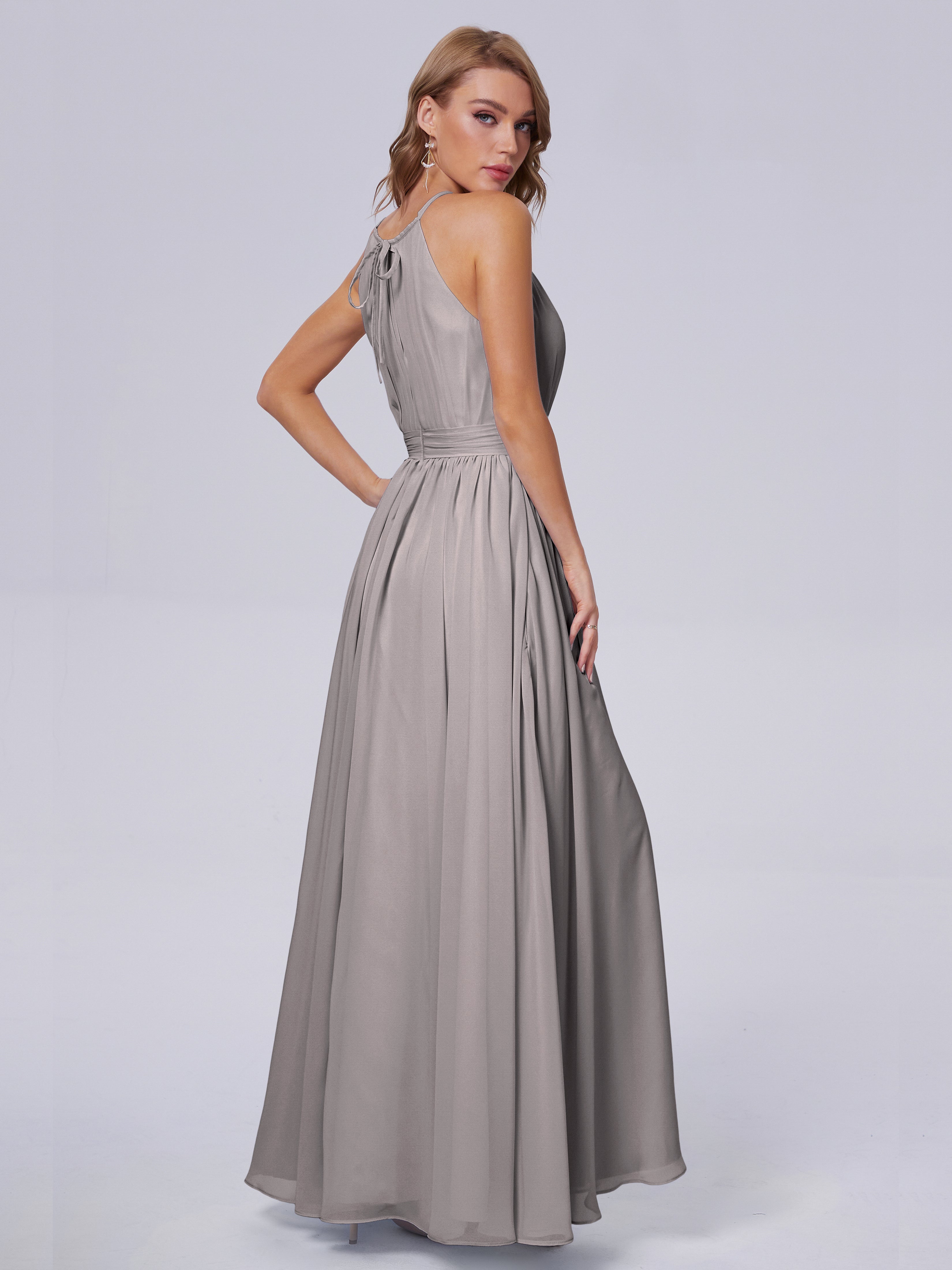 Robes De Demoiselle D'Honneur En Argent Brillante Licou Mousseline Robes Demoiselle D'Honneur