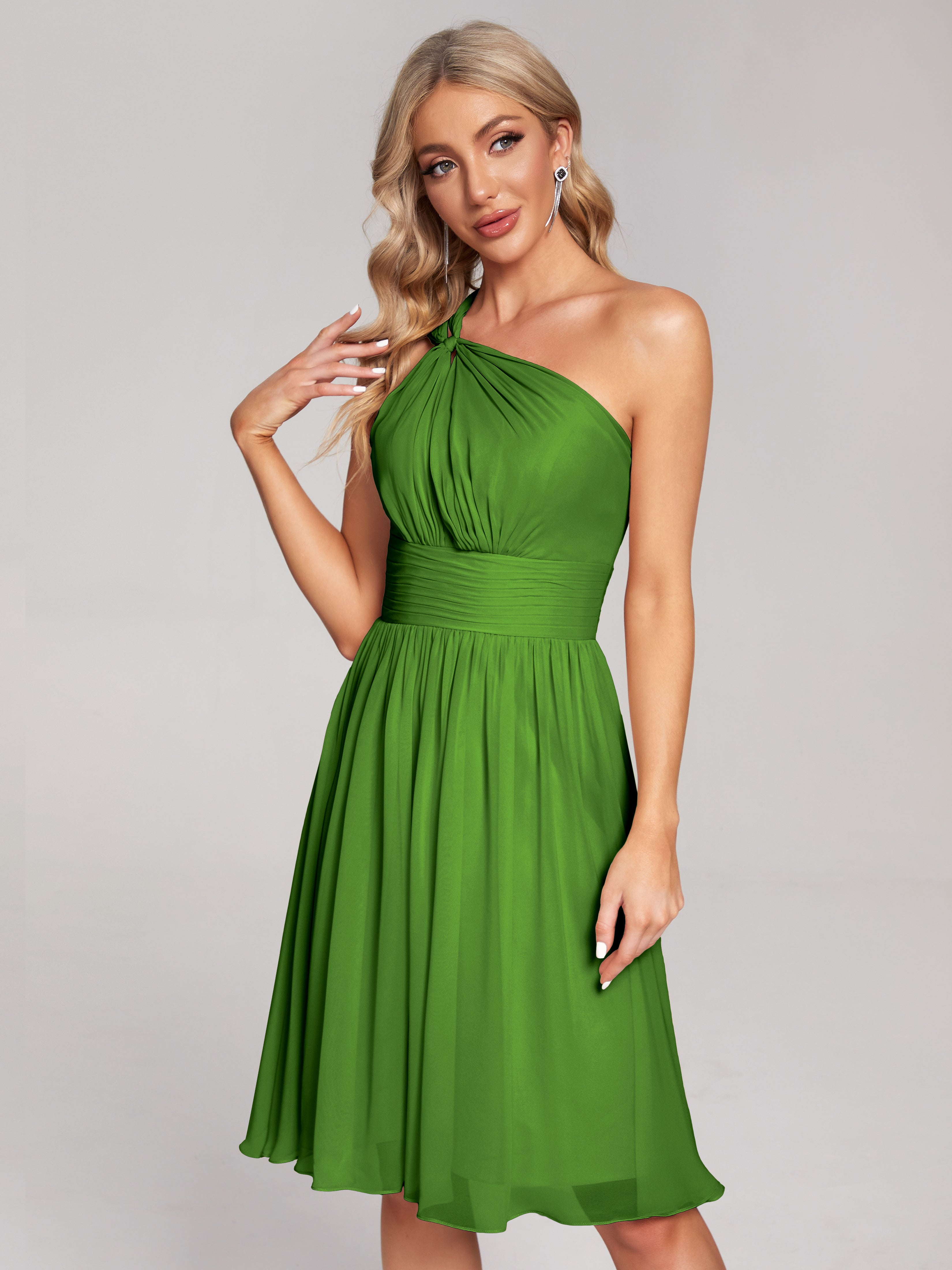 Robes De Demoiselle D'Honneur Vert Mousse Longueur Genou Seule-Épaule Mousseline Robes Demoiselle D'Honneur