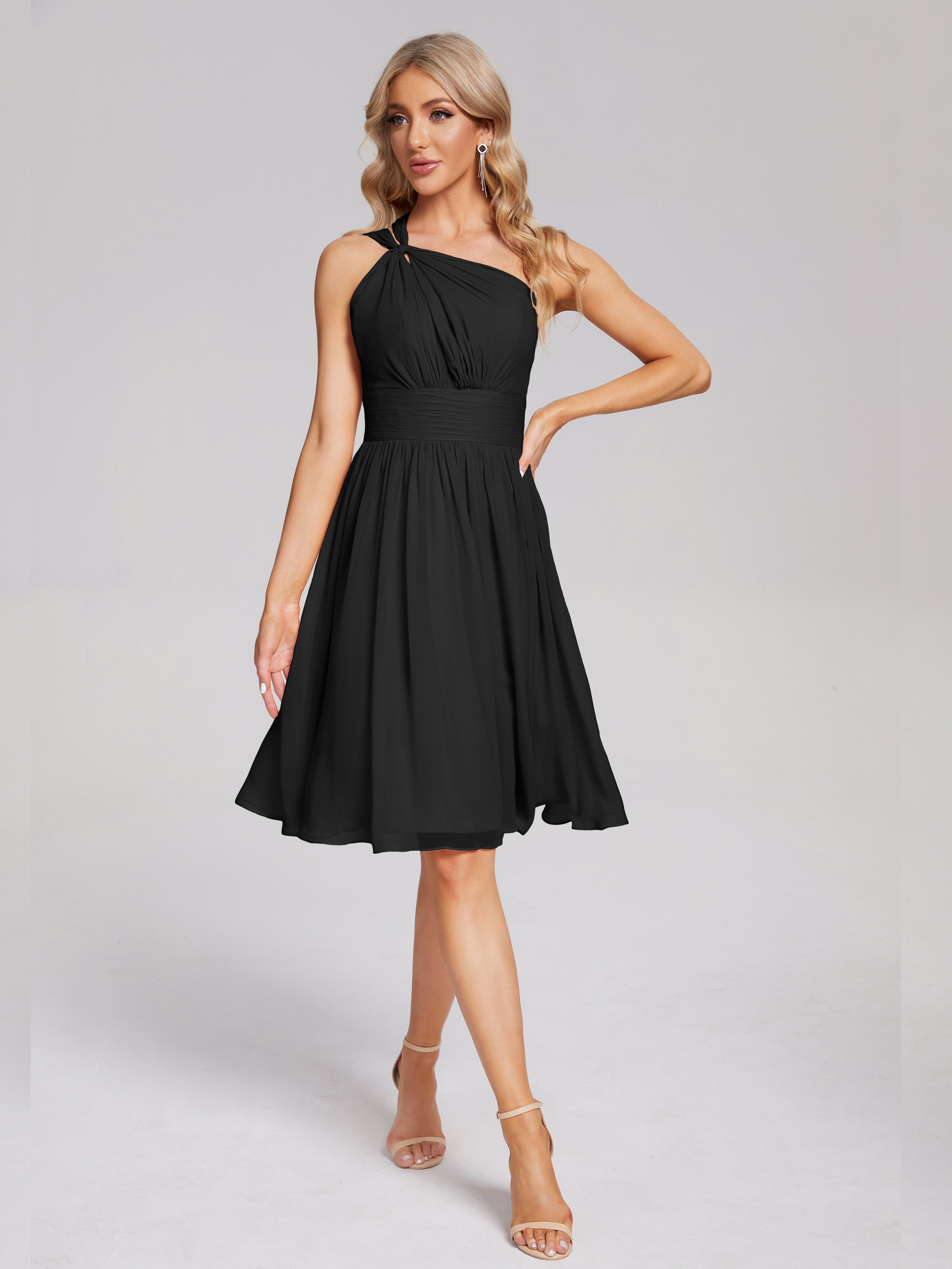 Robe Noir Demoiselle D Honneur Longueur Genou Seule-Épaule Mousseline Robes Demoiselle D'Honneur