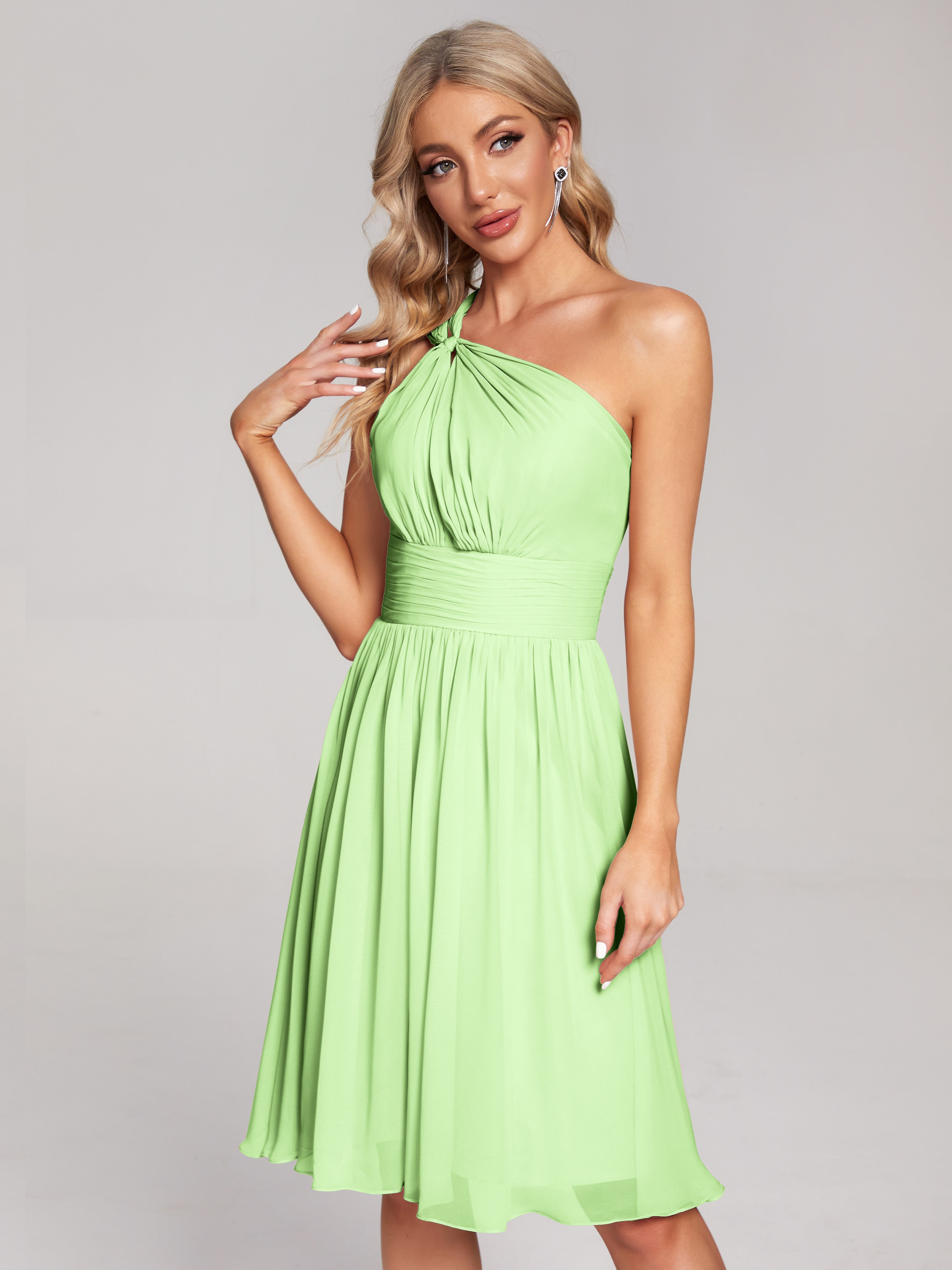 Robe Demoiselle Dhonneur Vert Sauge Longueur Genou Seule-Épaule Mousseline Robes Demoiselle D'Honneur