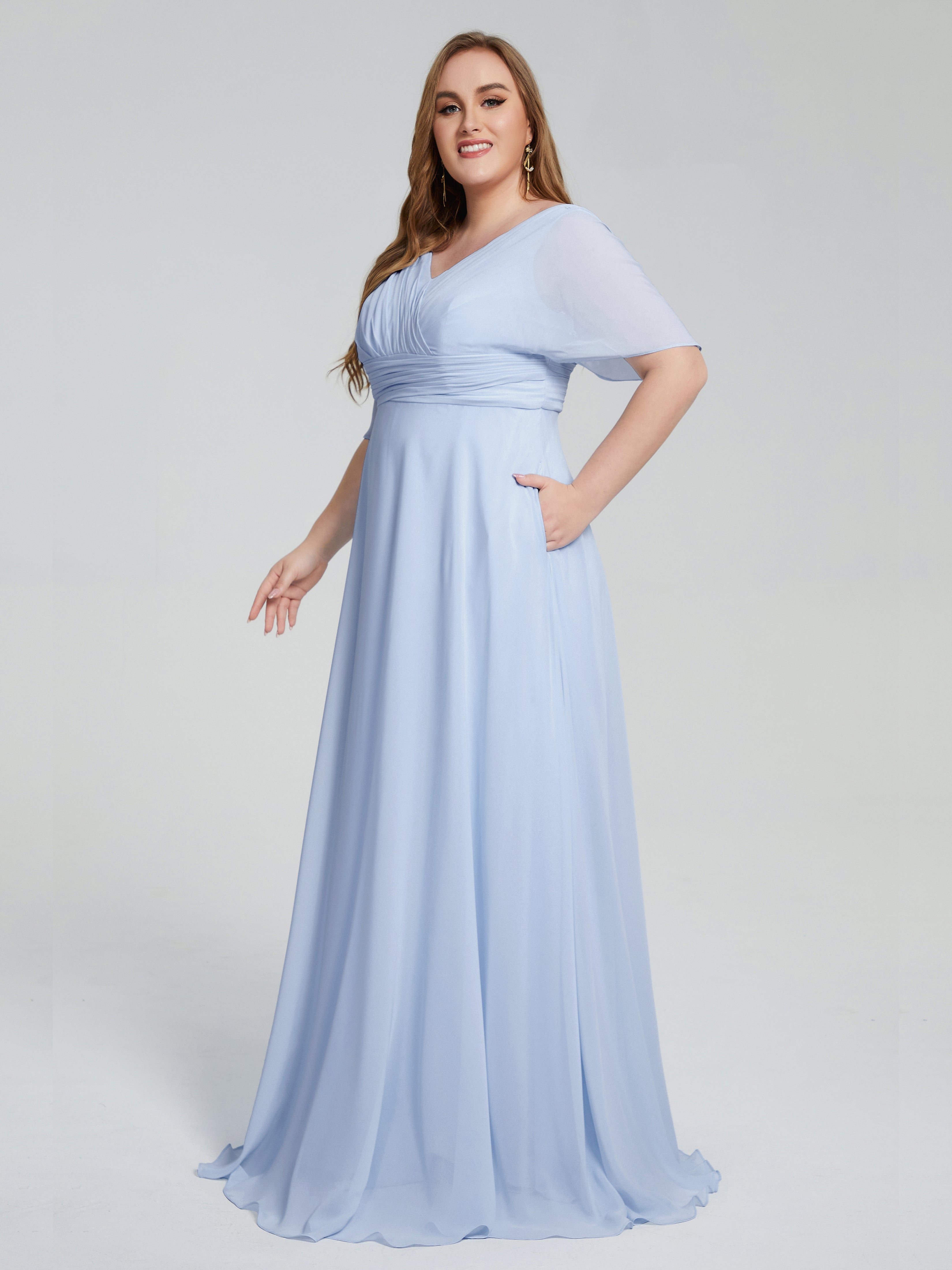 Robe Demoiselle D Honneur Bleu Ciel Balayage Traîne Manches Courtes Mousseline Robes Demoiselle D'Honneur Grande Taille