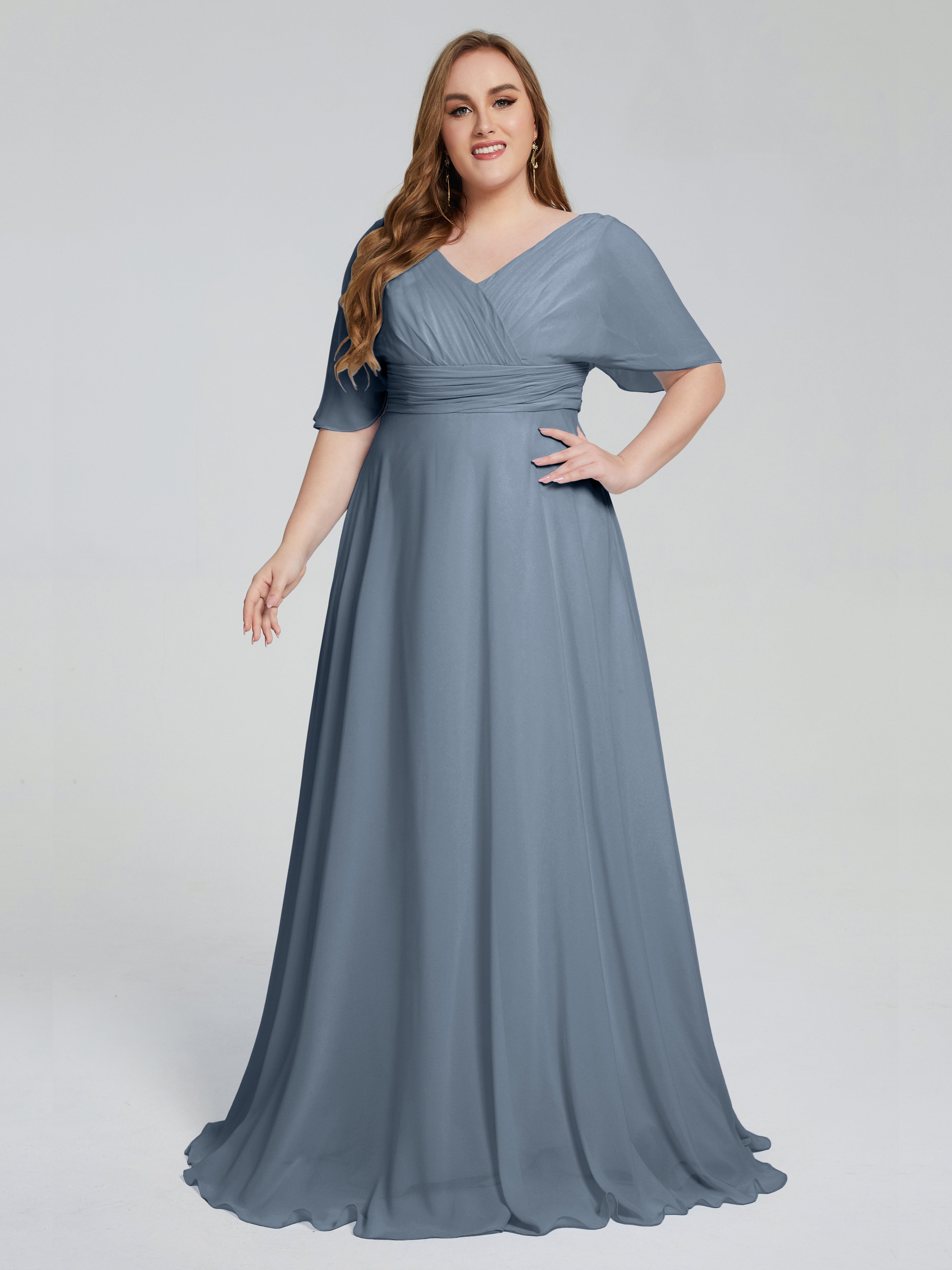 Robes De Demoiselle D'Honneur Bleu Gris Balayage Traîne Manches Courtes Mousseline Robes Demoiselle D'Honneur Grande Taille